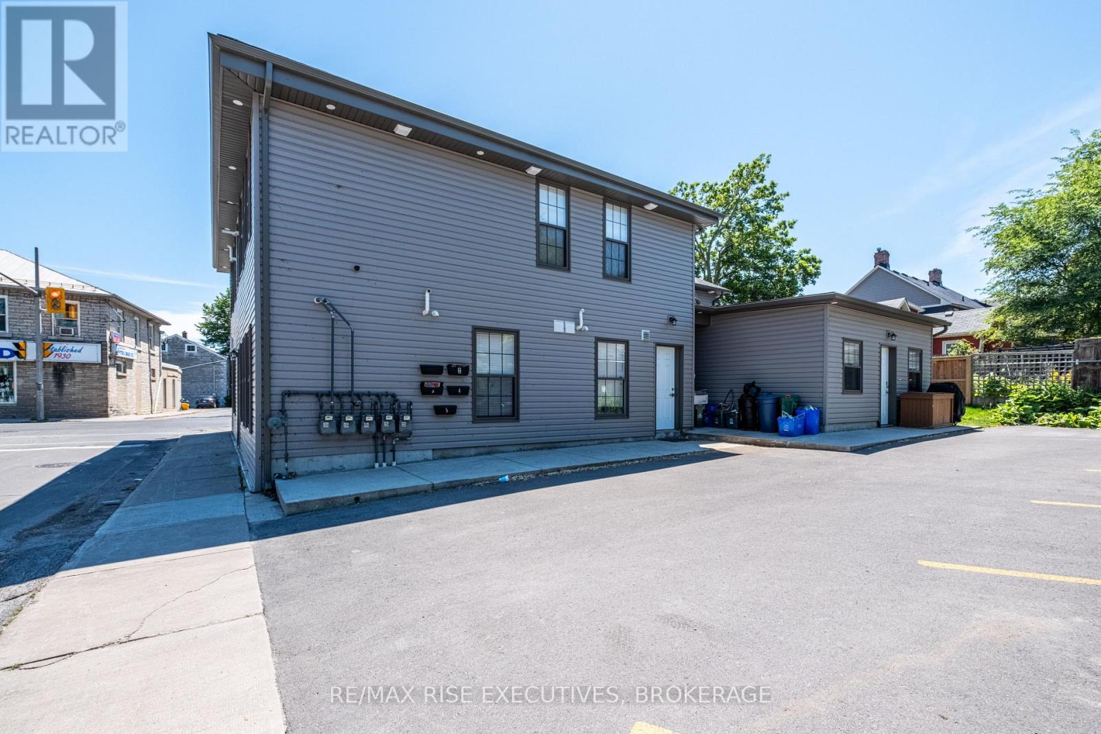 120 Yonge Street, Kingston, Ontario  K7M 1E0 - Photo 3 - X12576072