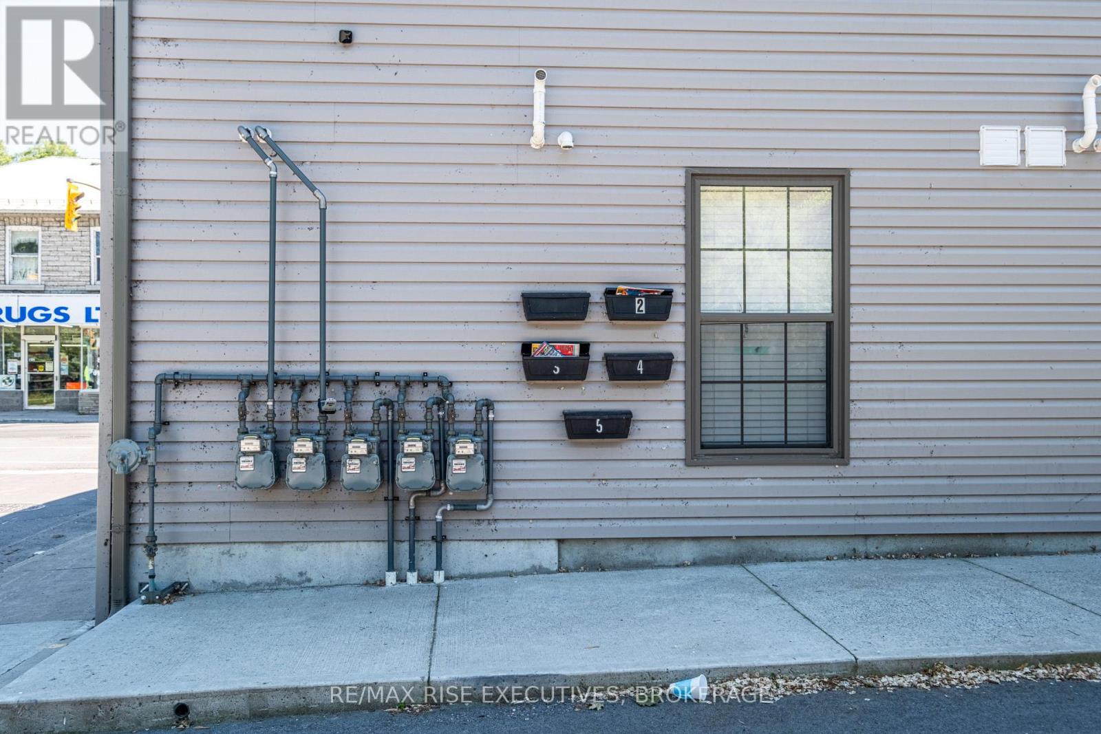 120 Yonge Street, Kingston, Ontario  K7M 1E0 - Photo 4 - X12576072