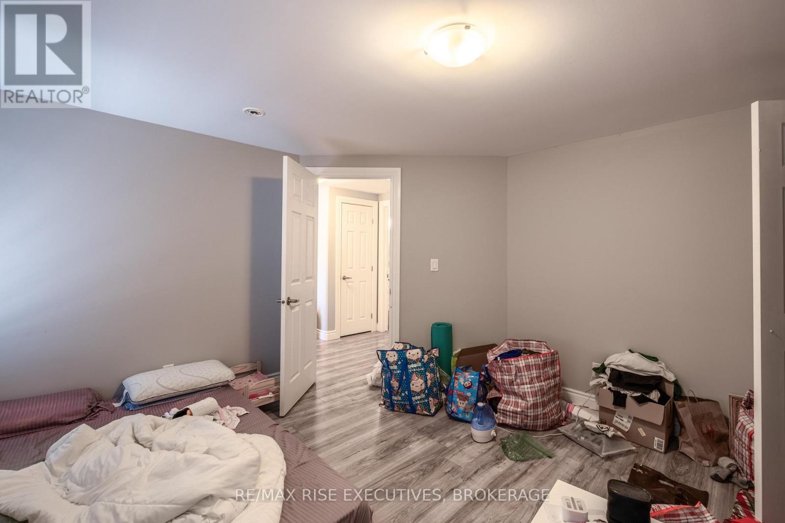 120 Yonge Street, Kingston, Ontario  K7M 1E0 - Photo 40 - X12576072
