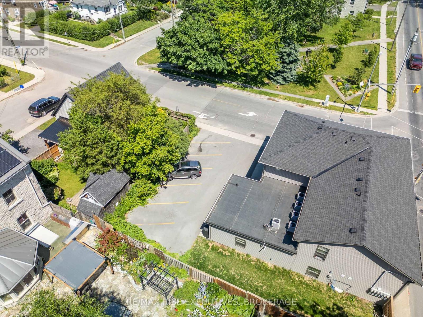 120 Yonge Street, Kingston, Ontario  K7M 1E0 - Photo 9 - X12576072