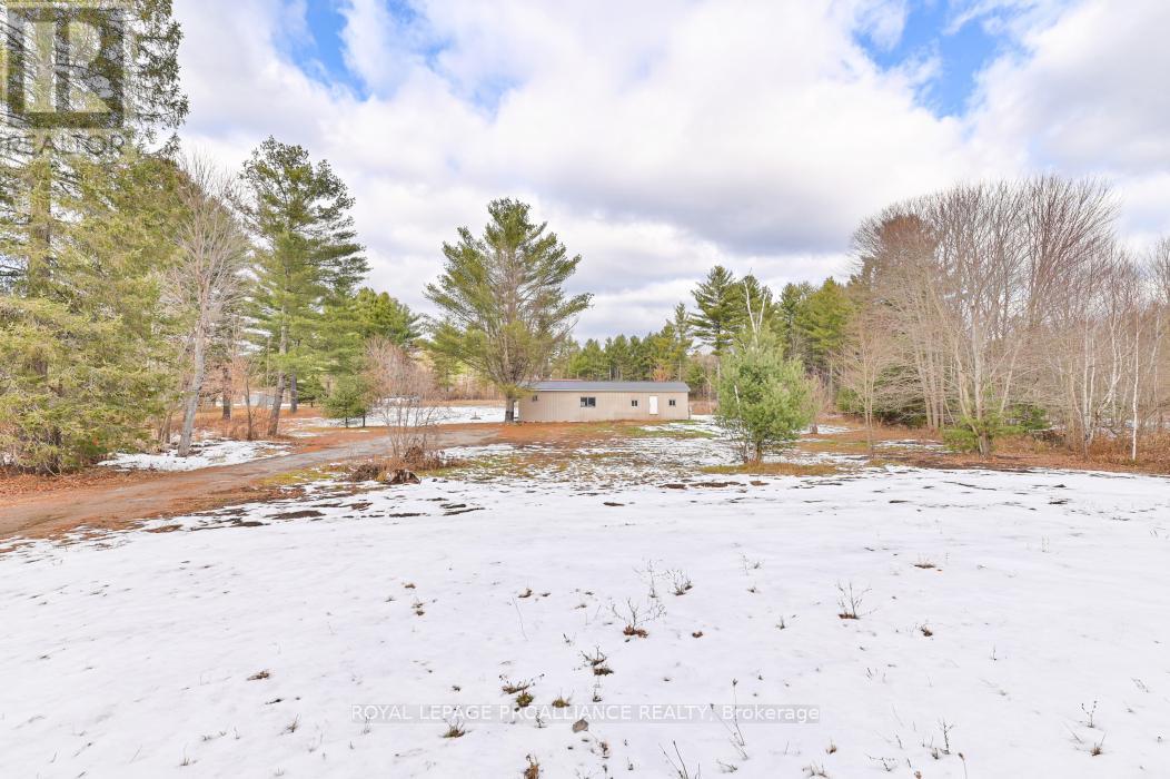 139 Glastonbury Road, Addington Highlands, Ontario  K0H 2G0 - Photo 16 - X12576056