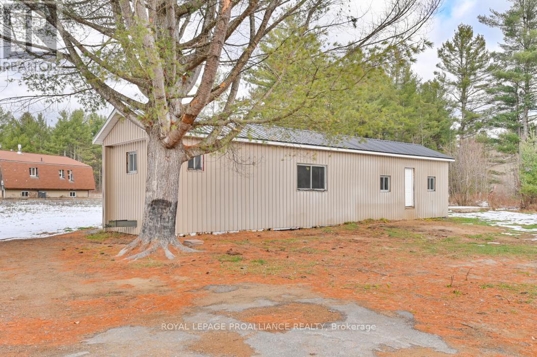 139 Glastonbury Road, Addington Highlands, Ontario  K0H 2G0 - Photo 19 - X12576056