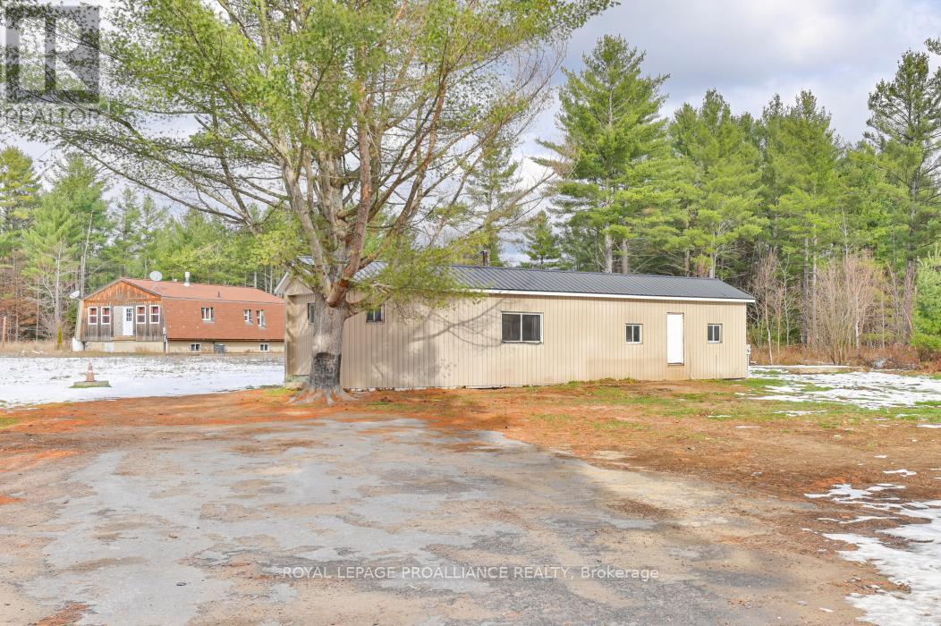 139 Glastonbury Road, Addington Highlands, Ontario  K0H 2G0 - Photo 20 - X12576056