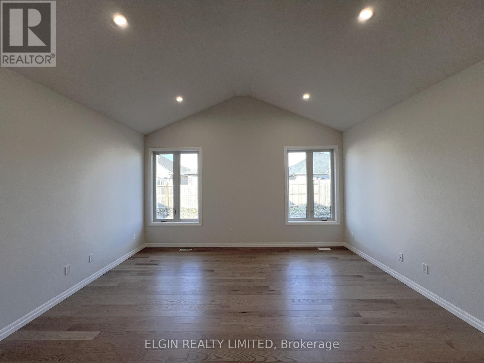 42201 Mcbain Line, Central Elgin, Ontario  N5P 0E4 - Photo 11 - X12576036