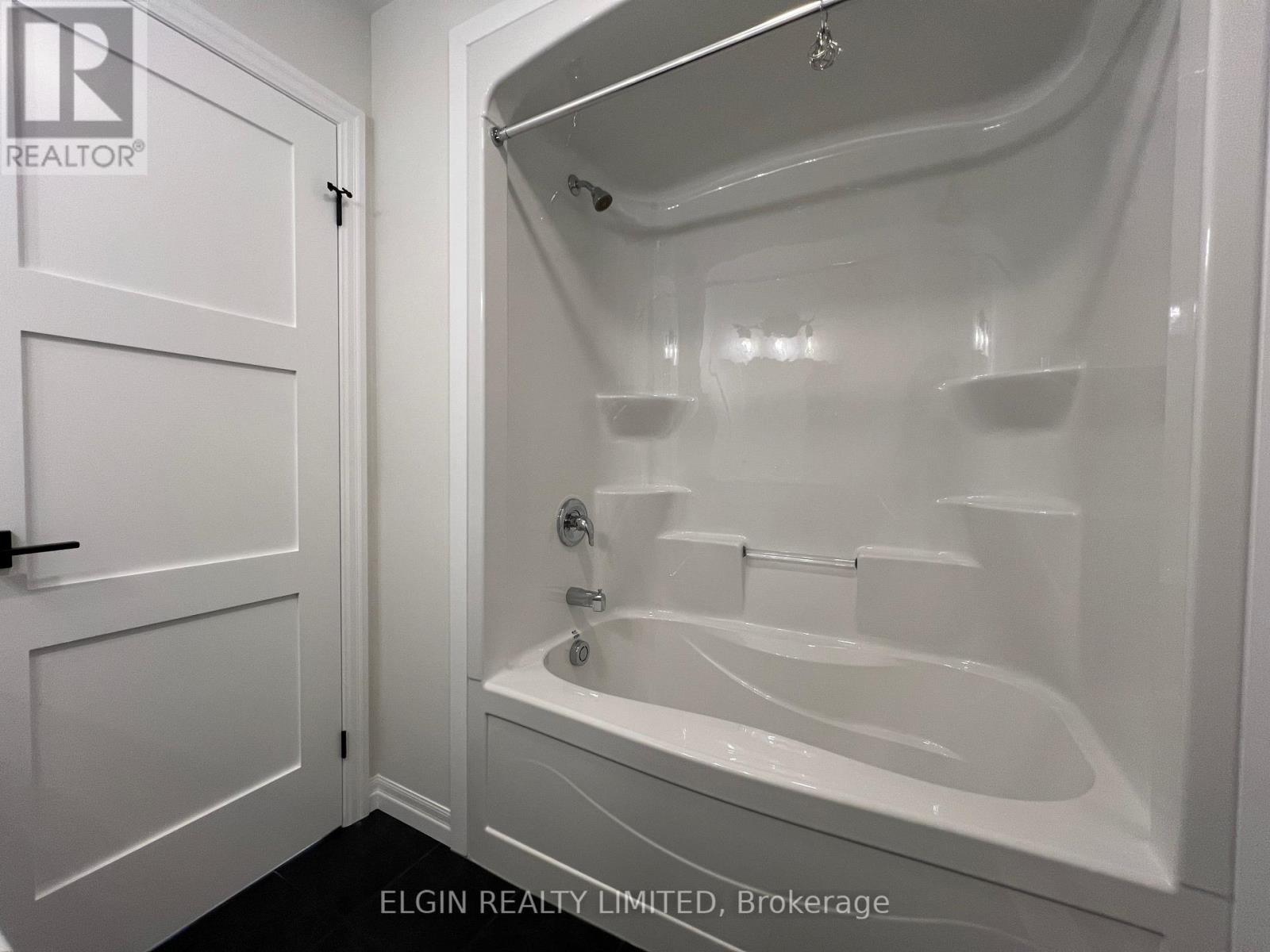 42201 Mcbain Line, Central Elgin, Ontario  N5P 0E4 - Photo 27 - X12576036