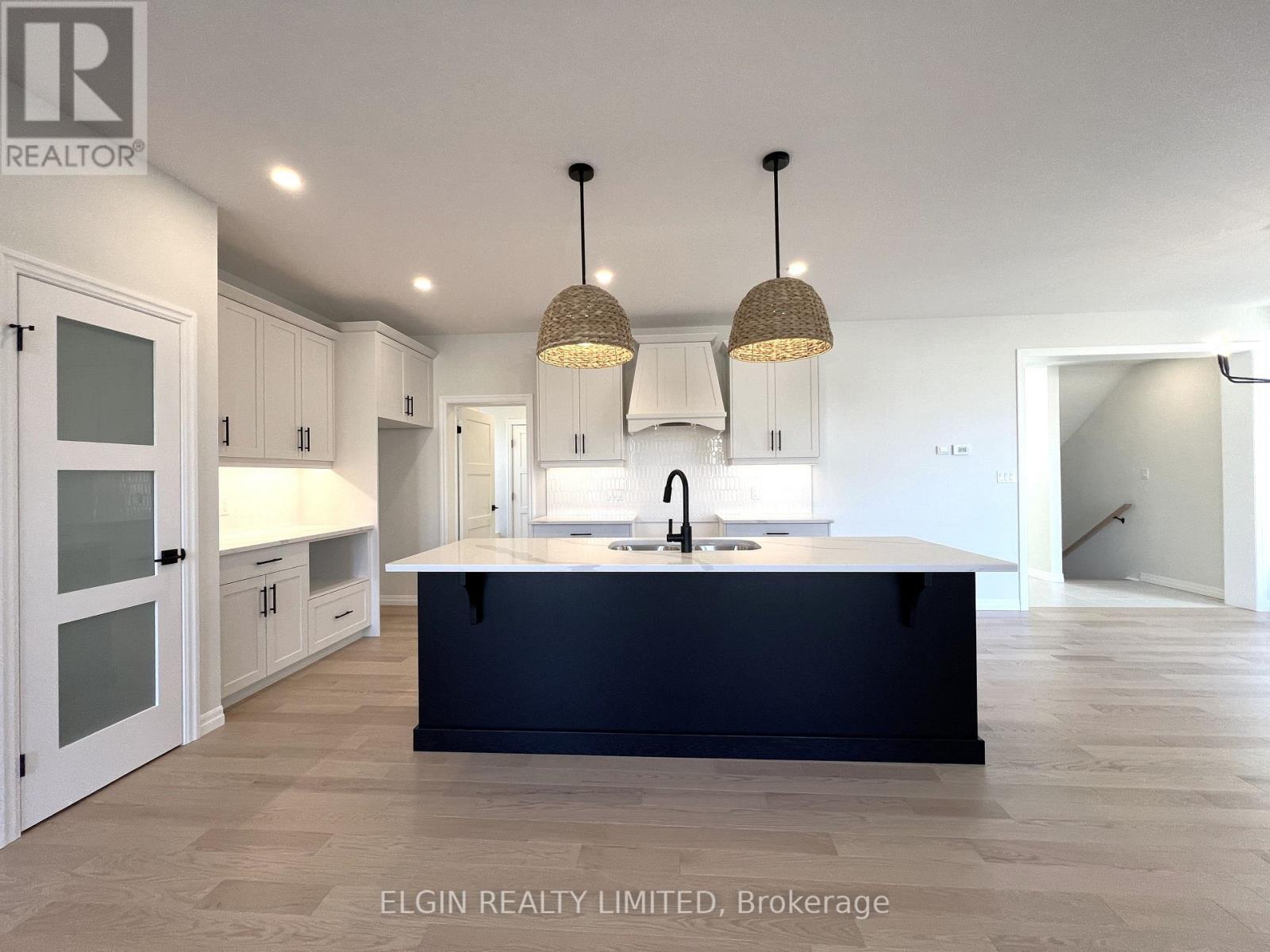 42201 Mcbain Line, Central Elgin, Ontario  N5P 0E4 - Photo 7 - X12576036