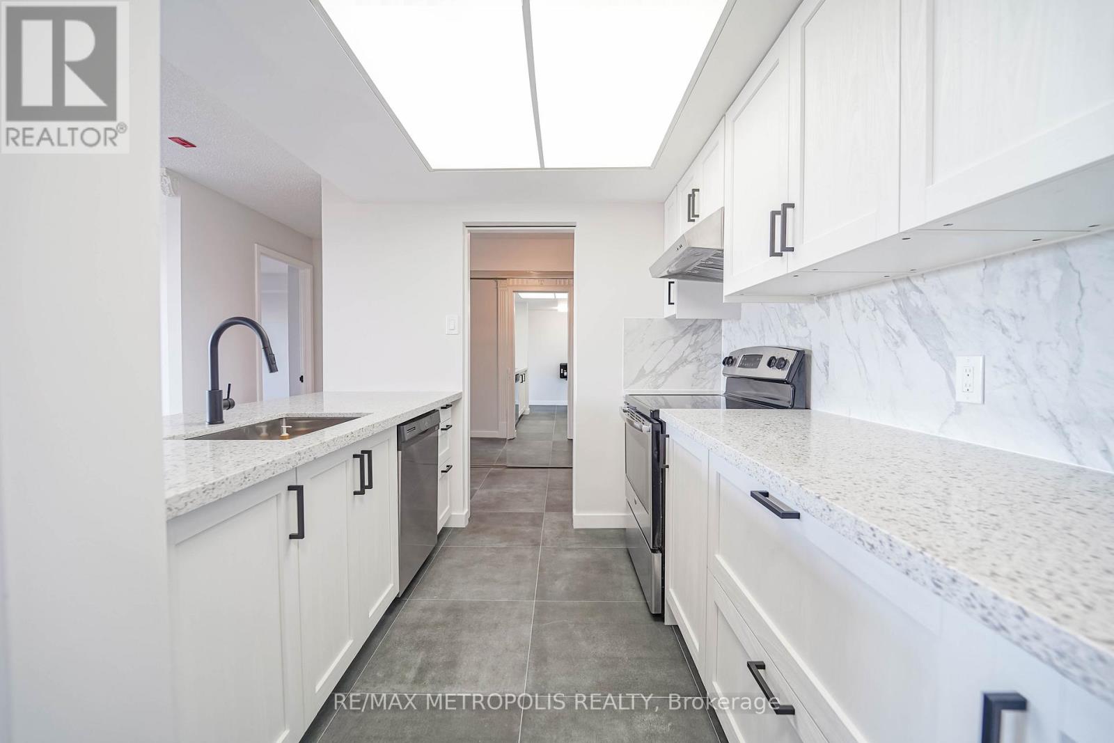 502 - 2 RAYMERVILLE DRIVE, Markham, Ontario