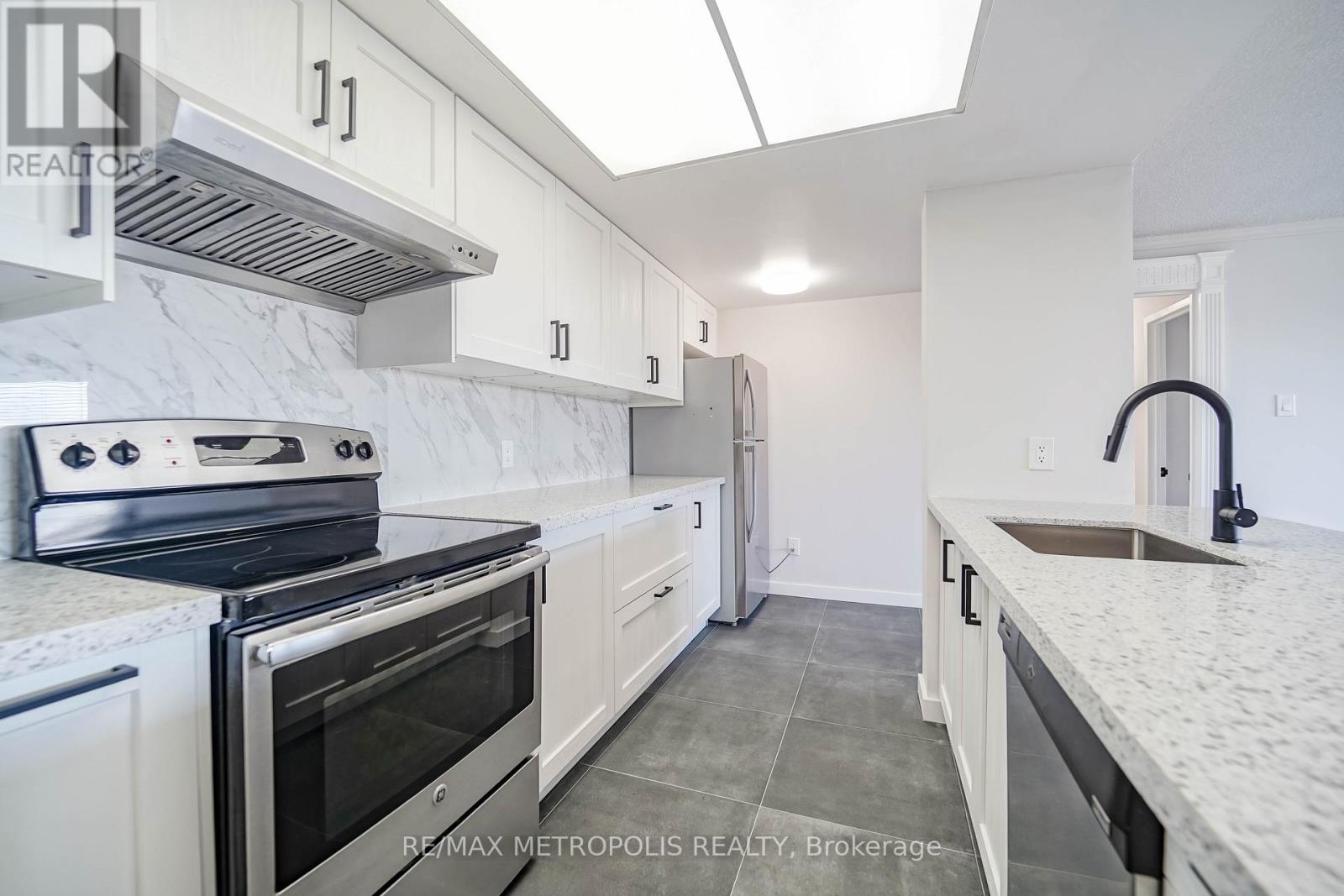 502 - 2 Raymerville Drive, Markham, Ontario  L3P 7N7 - Photo 10 - N12575994