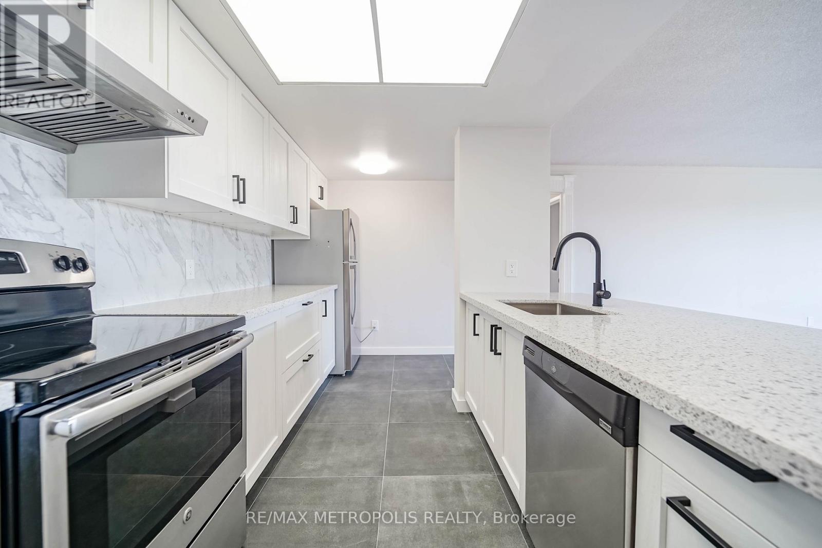 502 - 2 Raymerville Drive, Markham, Ontario  L3P 7N7 - Photo 9 - N12575994