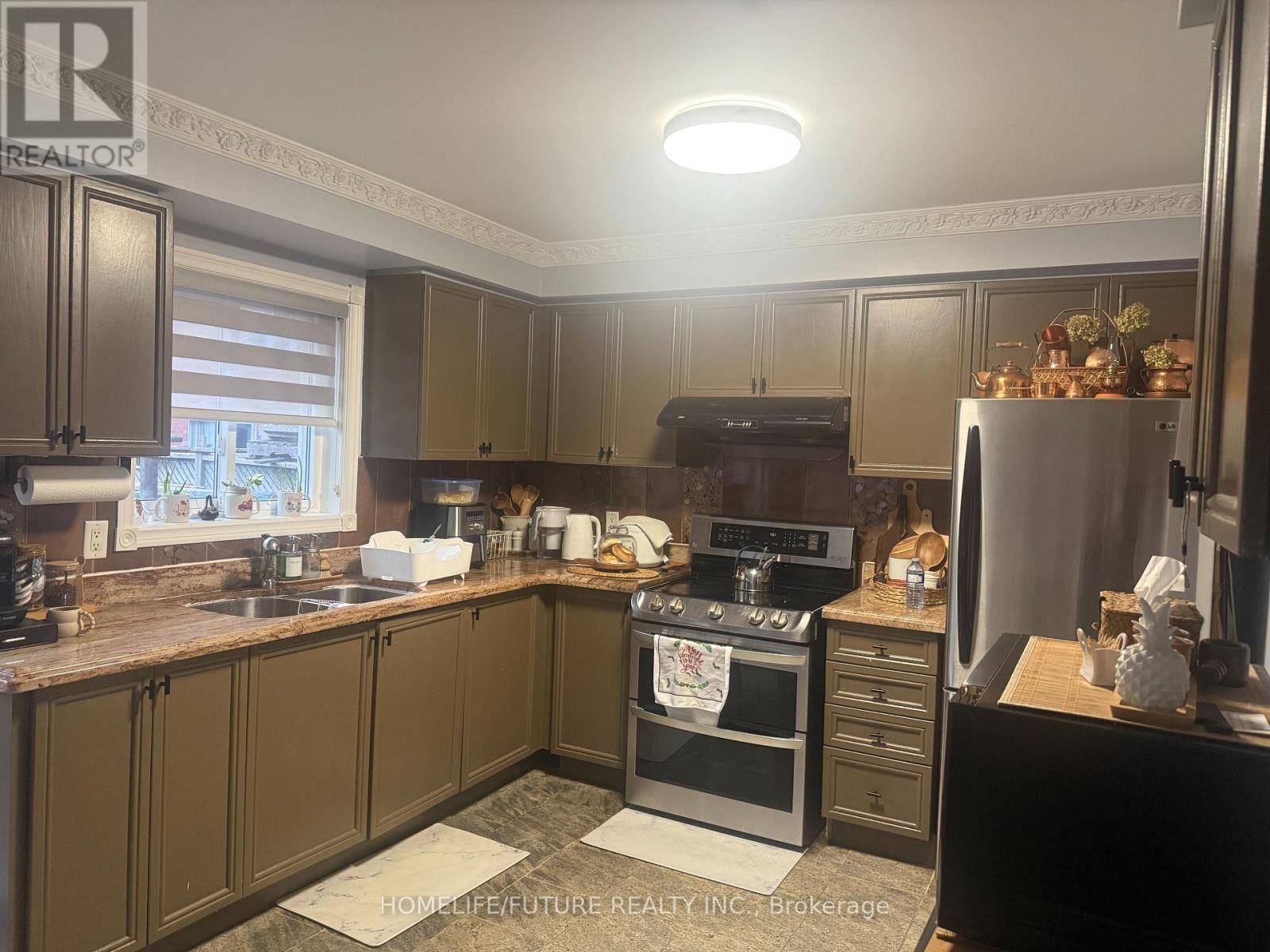 18 Kruger Road, Markham, Ontario  L3S 3X1 - Photo 3 - N12576006