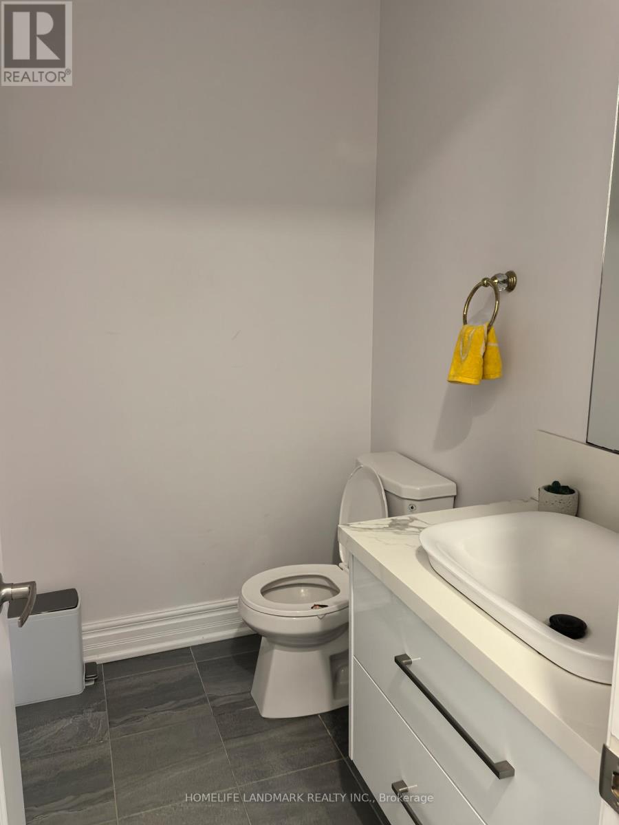 34 Manor Hampton Street, East Gwillimbury, Ontario  L9N 0P9 - Photo 11 - N12576034