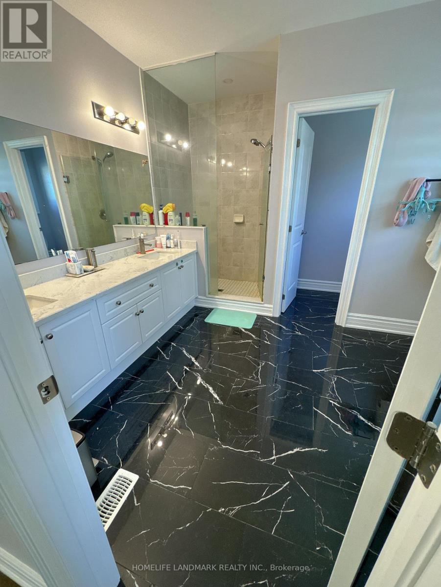 34 Manor Hampton Street, East Gwillimbury, Ontario  L9N 0P9 - Photo 16 - N12576034