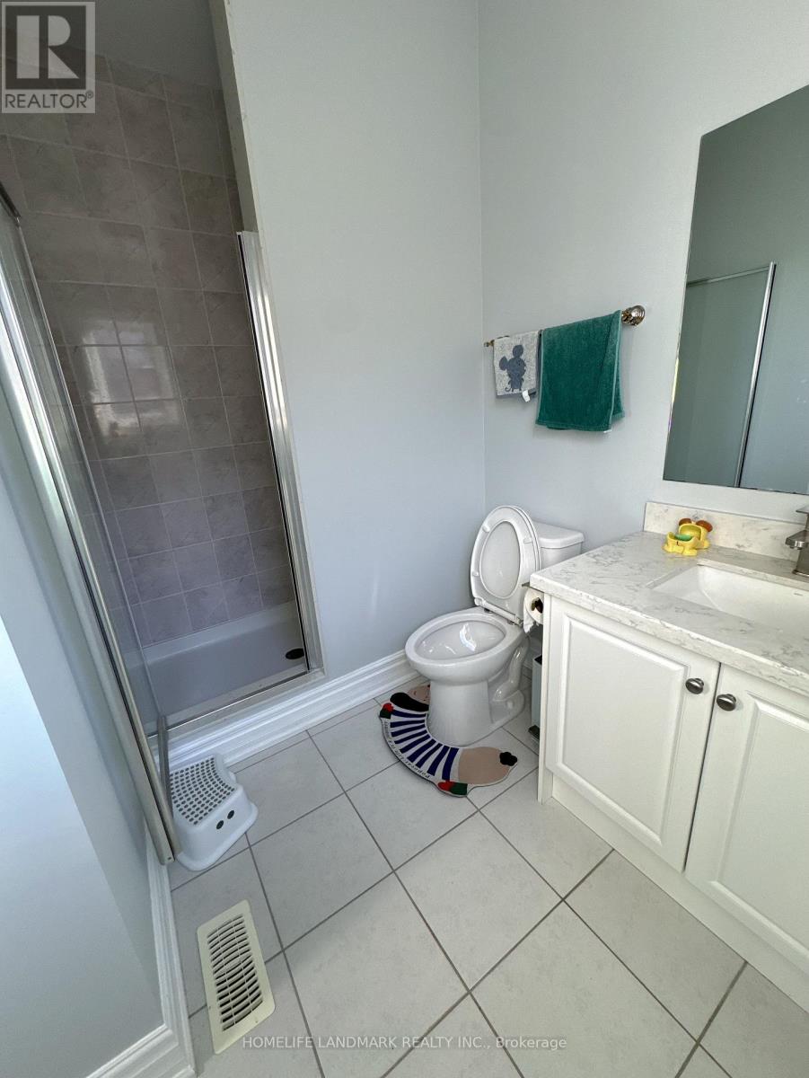 34 Manor Hampton Street, East Gwillimbury, Ontario  L9N 0P9 - Photo 17 - N12576034