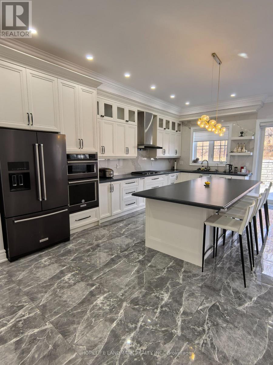 34 Manor Hampton Street, East Gwillimbury, Ontario  L9N 0P9 - Photo 5 - N12576034