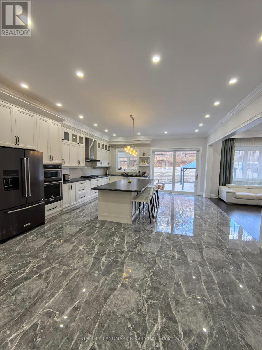 34 Manor Hampton Street, East Gwillimbury, Ontario  L9N 0P9 - Photo 6 - N12576034