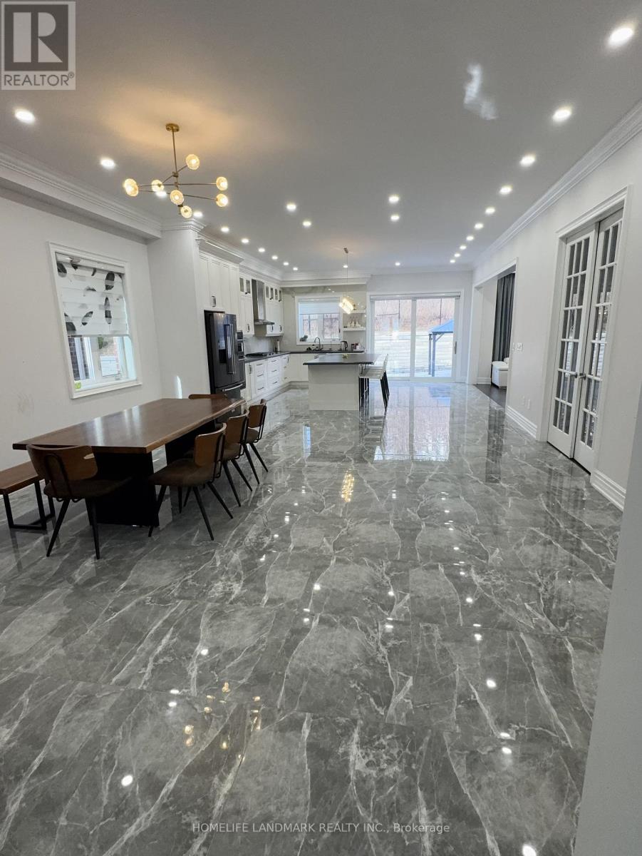 34 Manor Hampton Street, East Gwillimbury, Ontario  L9N 0P9 - Photo 8 - N12576034