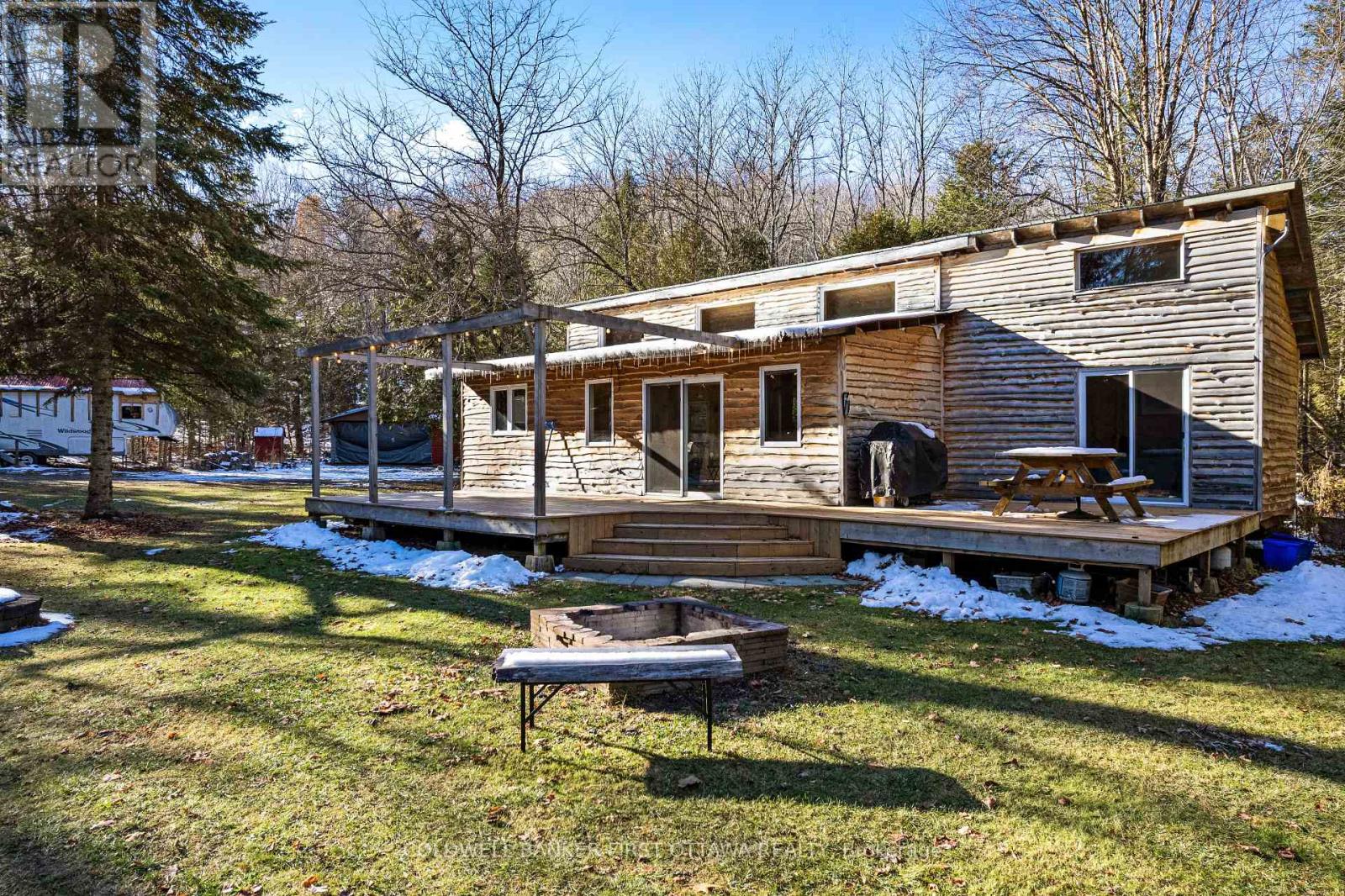 211 Meadow Lane Court, Tay Valley, Ontario  K0H 2B0 - Photo 11 - X12576120