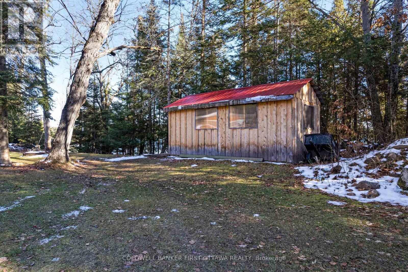 211 Meadow Lane Court, Tay Valley, Ontario  K0H 2B0 - Photo 3 - X12576120