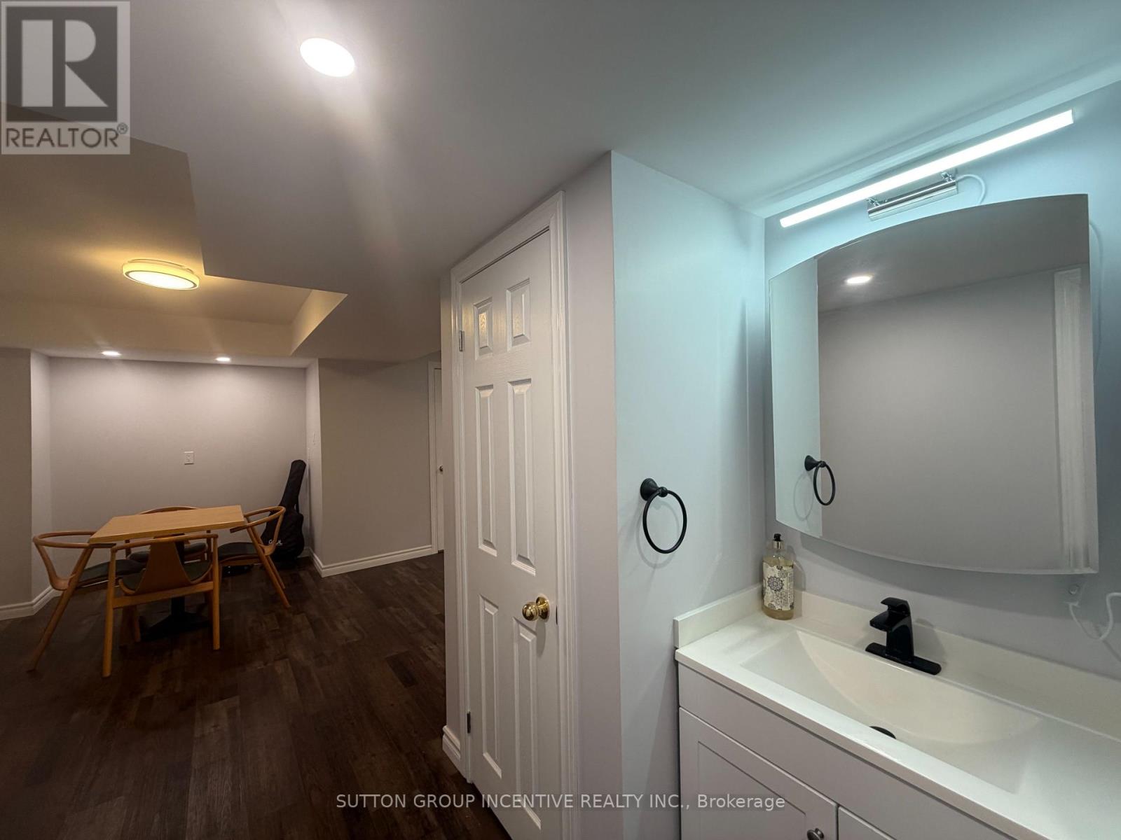 134 Raymond Crescent, Barrie (Painswick South), Ontario  L4N 0V7 - Photo 20 - S12575940