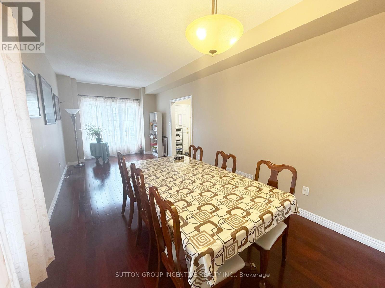 134 Raymond Crescent, Barrie (Painswick South), Ontario  L4N 0V7 - Photo 4 - S12575940