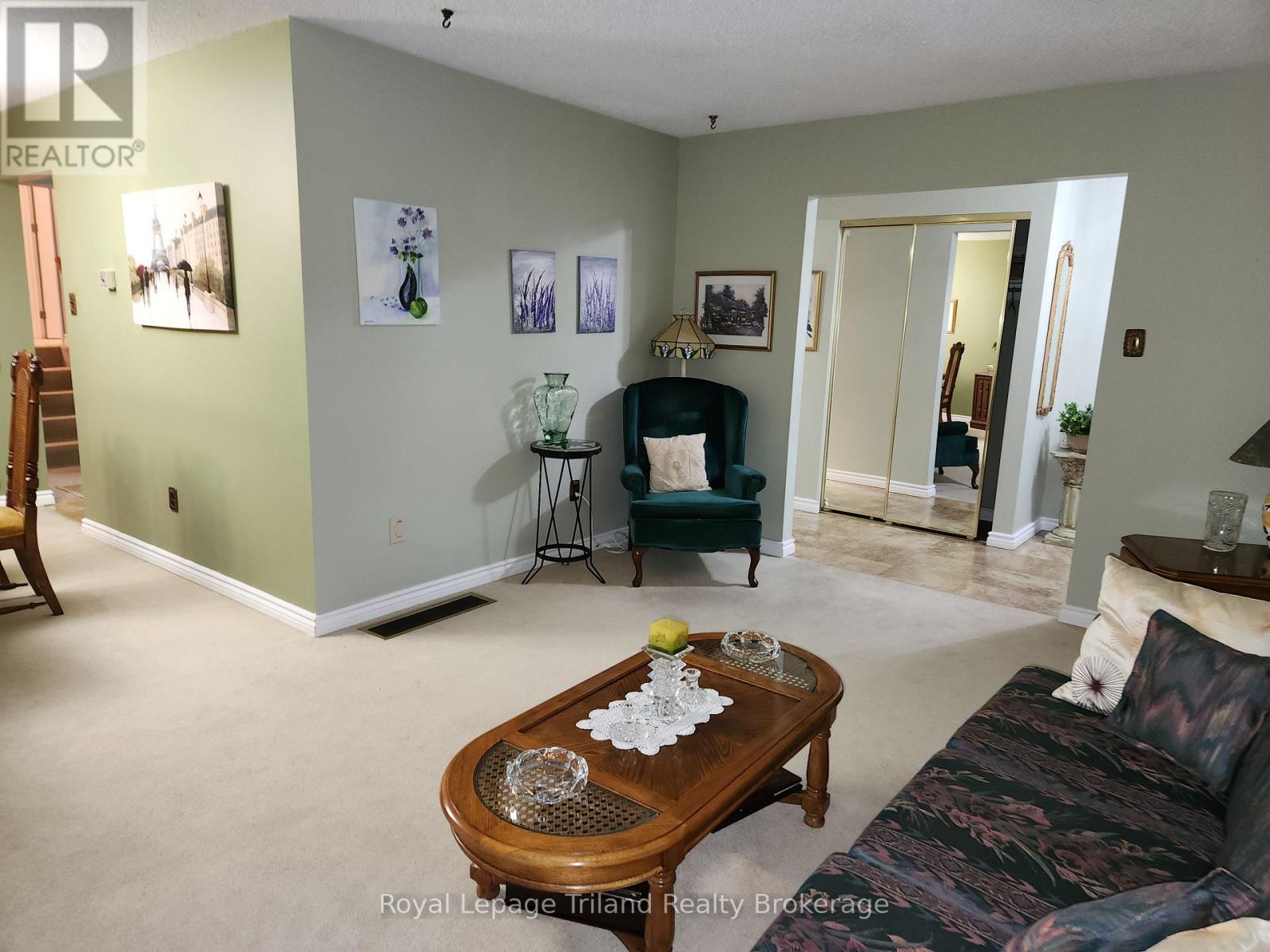 183 Diefenbaker Drive, Woodstock (Woodstock - North), Ontario  N4S 8K1 - Photo 14 - X12576130