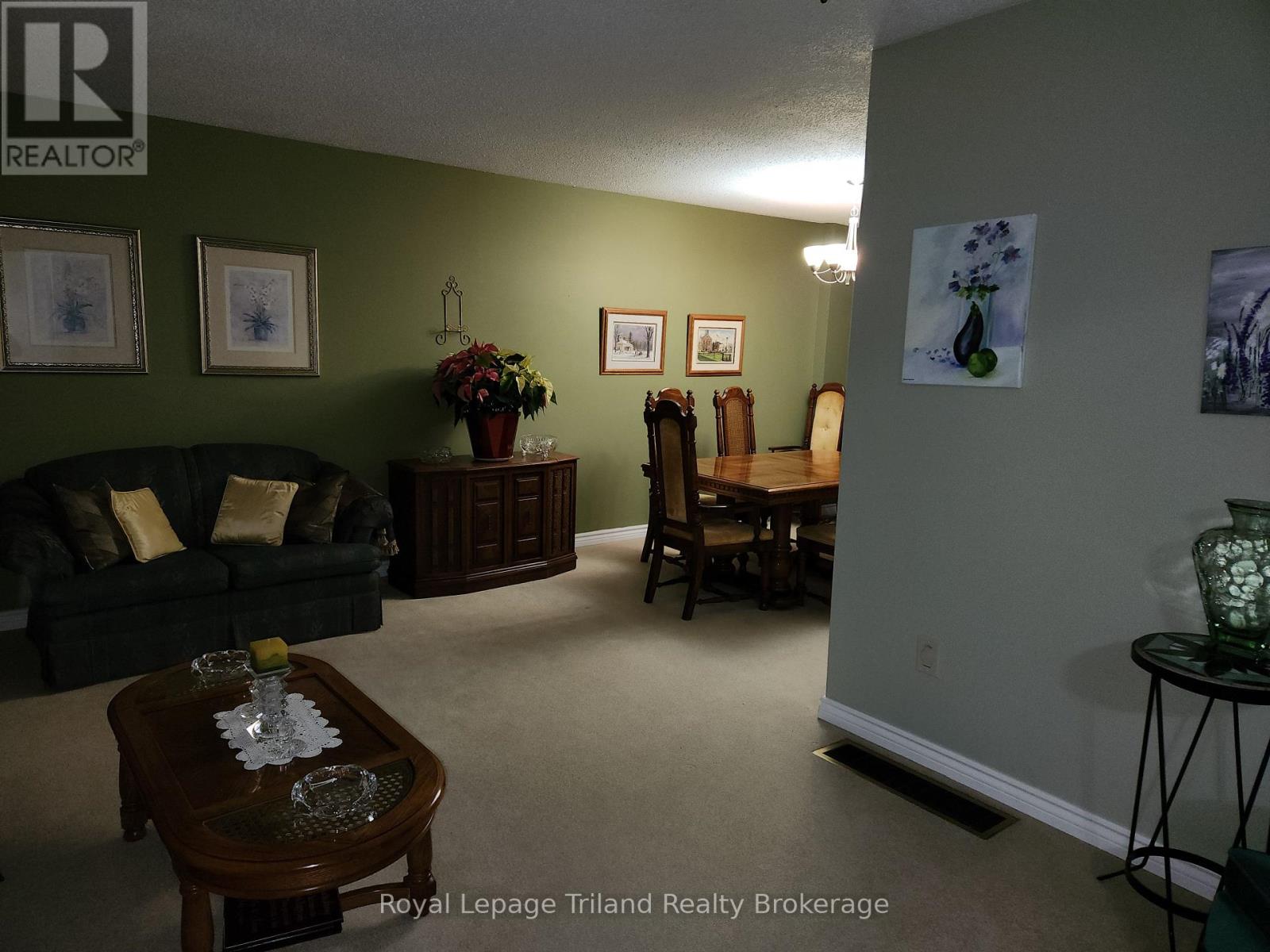 183 Diefenbaker Drive, Woodstock (Woodstock - North), Ontario  N4S 8K1 - Photo 16 - X12576130