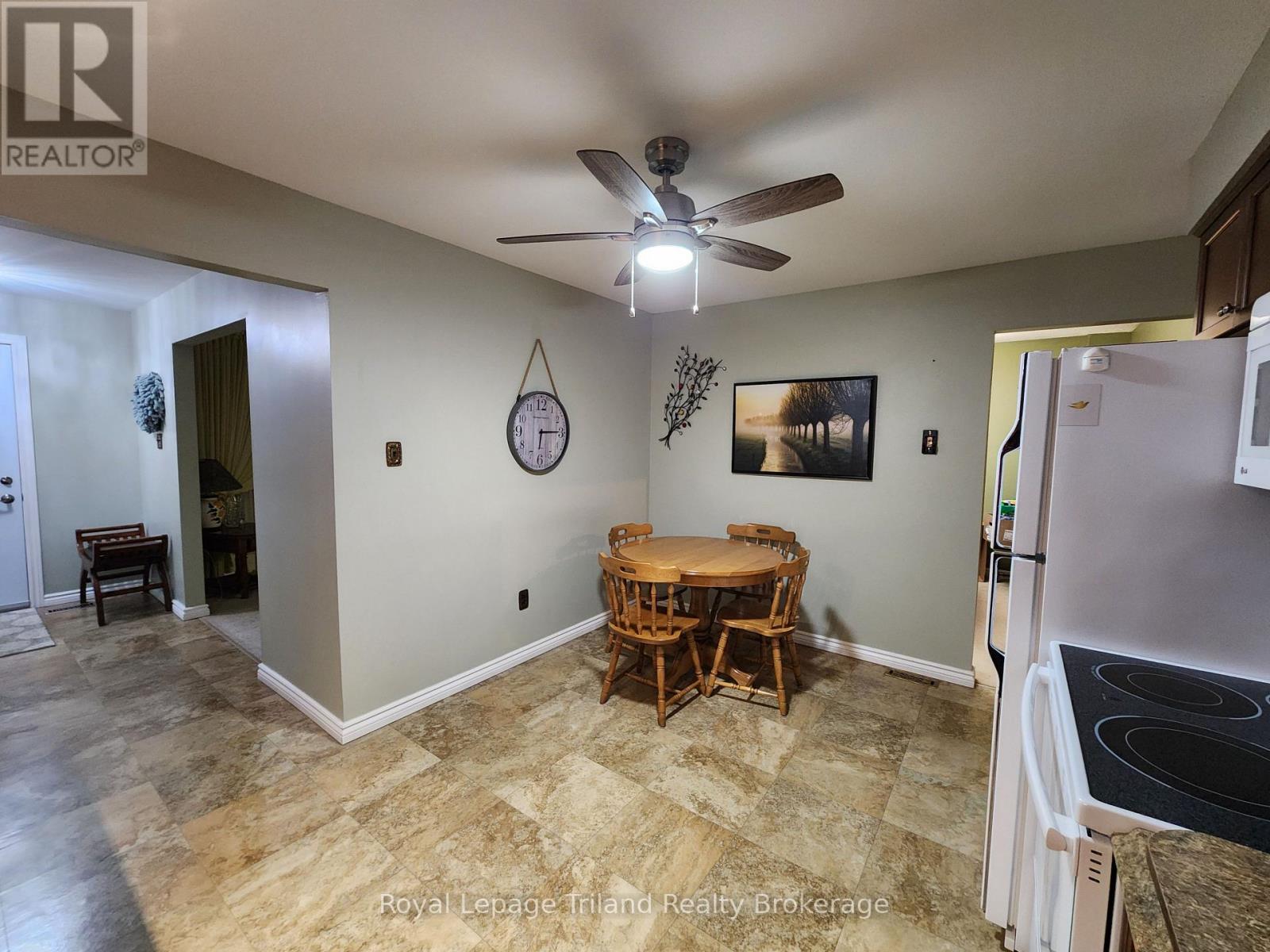 183 Diefenbaker Drive, Woodstock (Woodstock - North), Ontario  N4S 8K1 - Photo 20 - X12576130