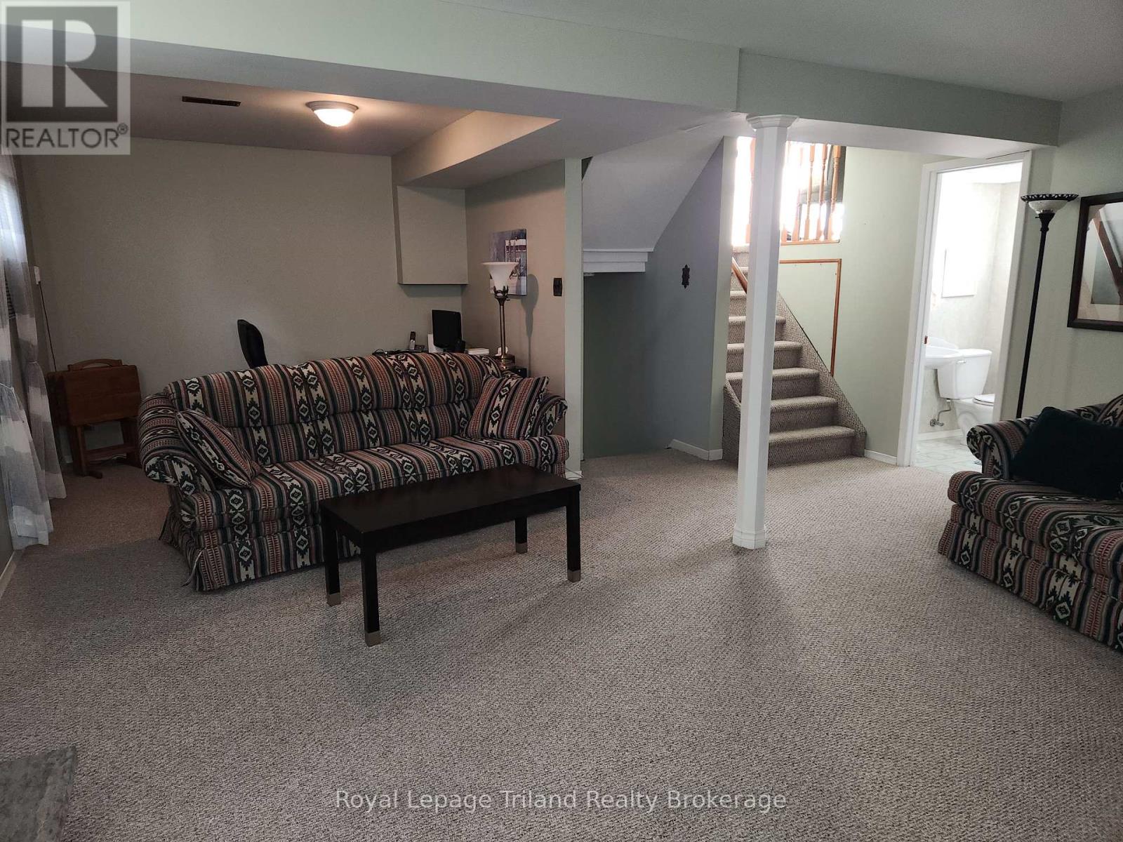 183 Diefenbaker Drive, Woodstock (Woodstock - North), Ontario  N4S 8K1 - Photo 38 - X12576130