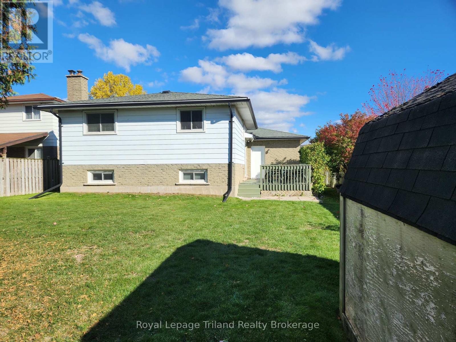 183 Diefenbaker Drive, Woodstock (Woodstock - North), Ontario  N4S 8K1 - Photo 8 - X12576130