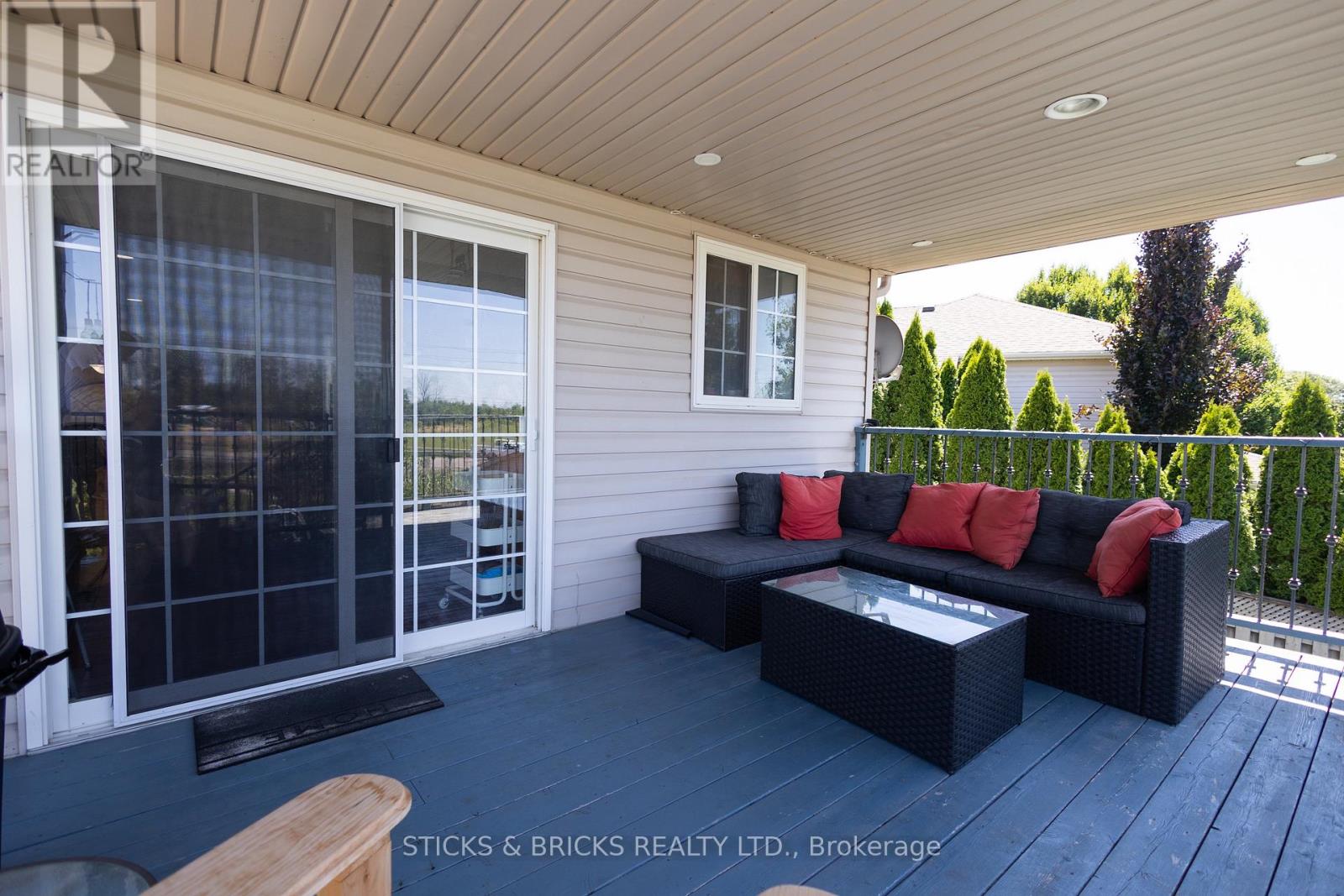 8207 Beaver Glen Drive, Niagara Falls, Ontario  L2H 3K5 - Photo 37 - X12576102