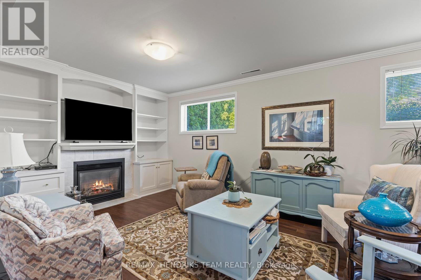 704 Vine Street, St. Catharines, Ontario  L2M 7L7 - Photo 27 - X12576264