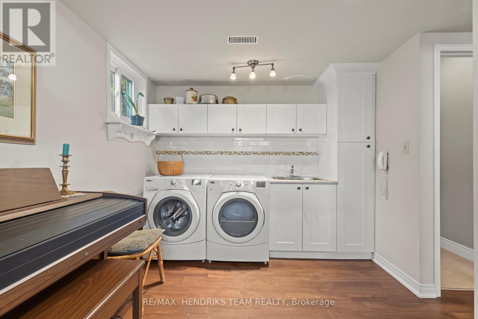 704 Vine Street, St. Catharines, Ontario  L2M 7L7 - Photo 31 - X12576264