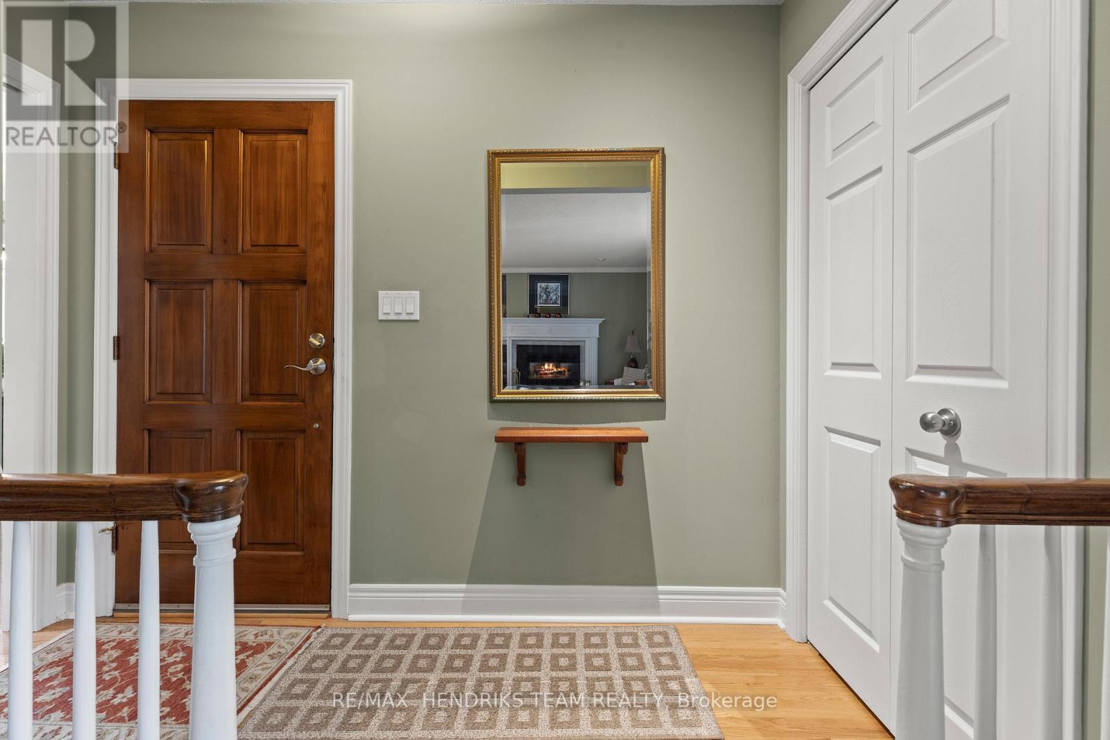 704 Vine Street, St. Catharines, Ontario  L2M 7L7 - Photo 6 - X12576264