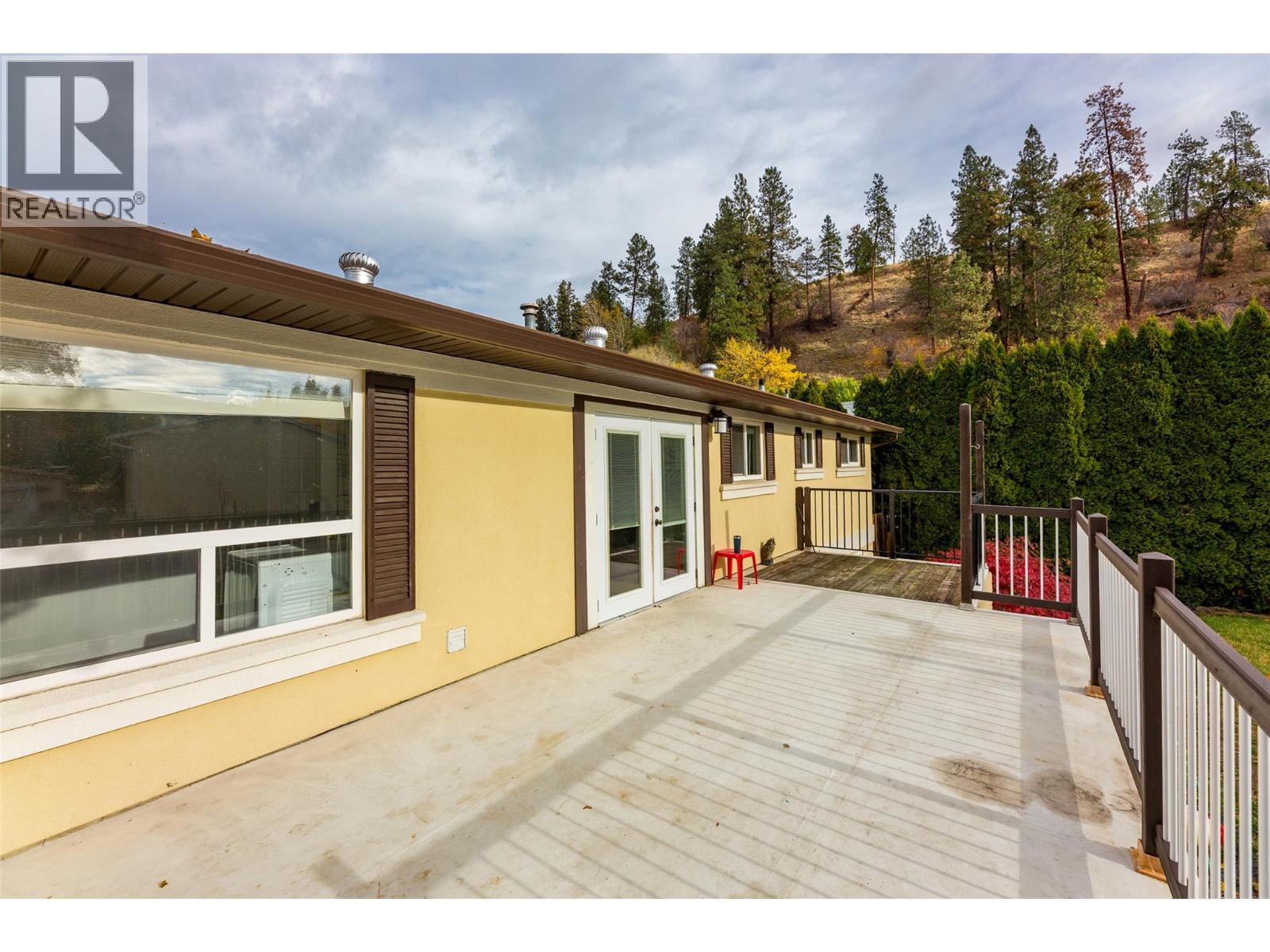 1570 Pasadena Road, Kelowna, British Columbia  V1X 4P8 - Photo 14 - 10369936