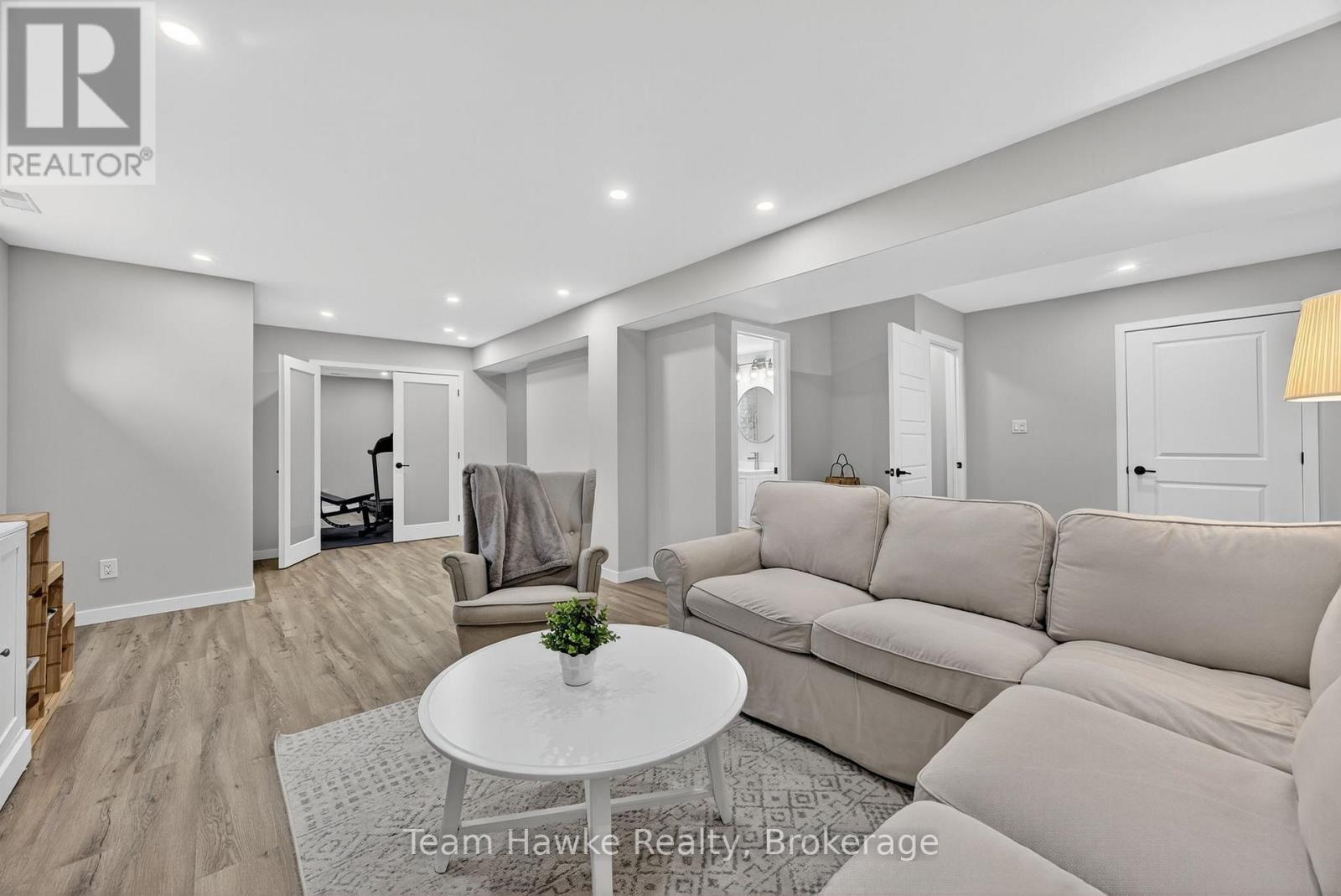 26 Sheppard Drive, Tay, Ontario  L0K 2A0 - Photo 36 - S12576042