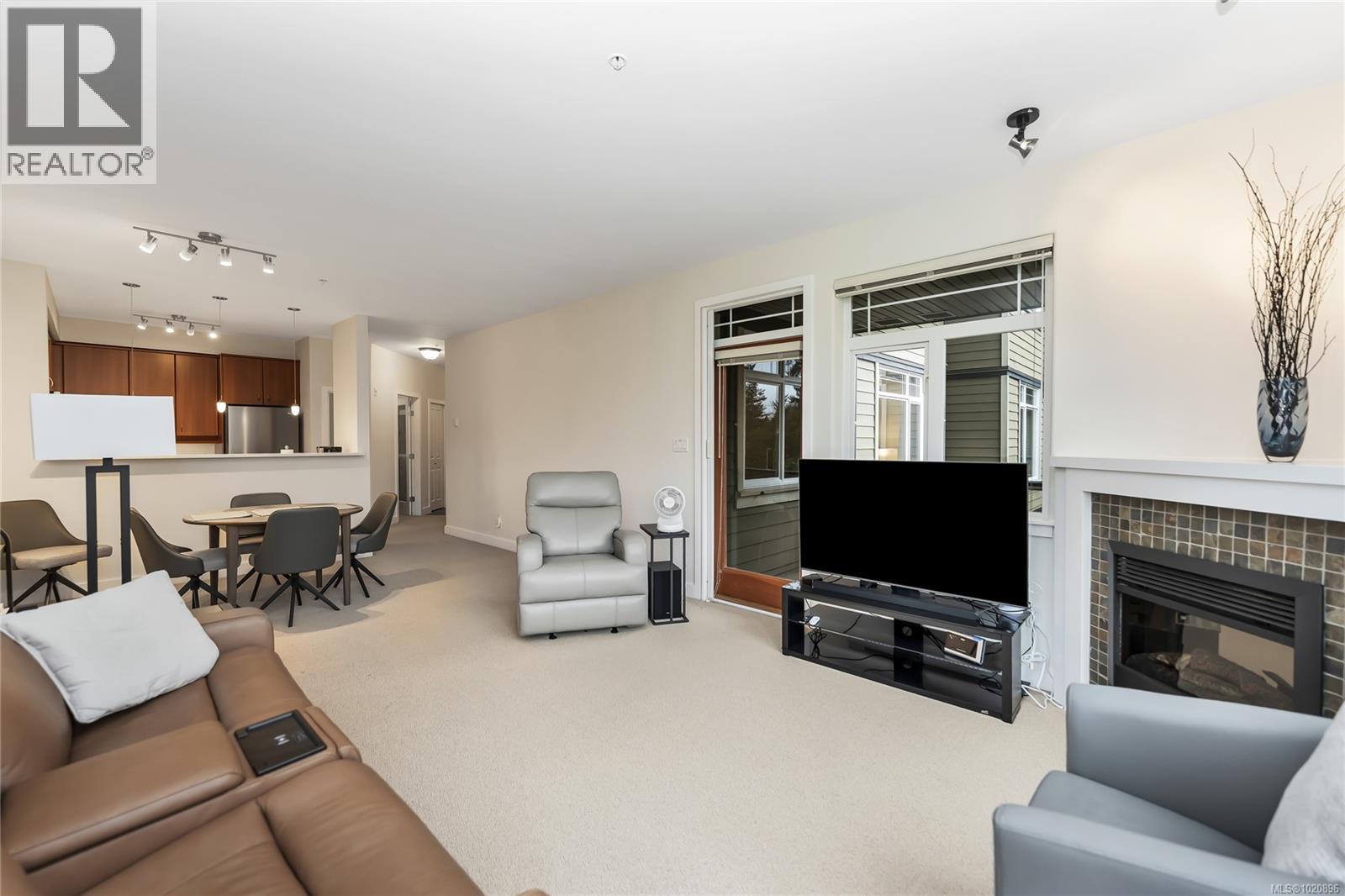 203d 1115 Craigflower Rd, Esquimalt, British Columbia V9A 7R1 - Photo 8 - 1020896