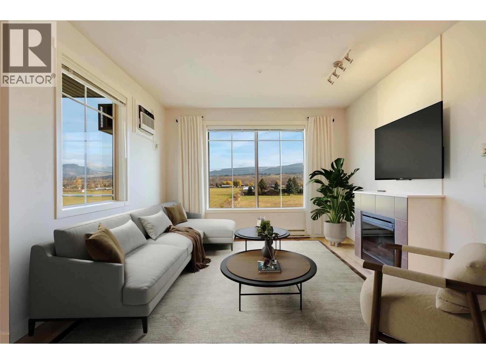 3739 Casorso Road Unit# 313, Kelowna, British Columbia  V1W 5E8 - Photo 2 - 10366433