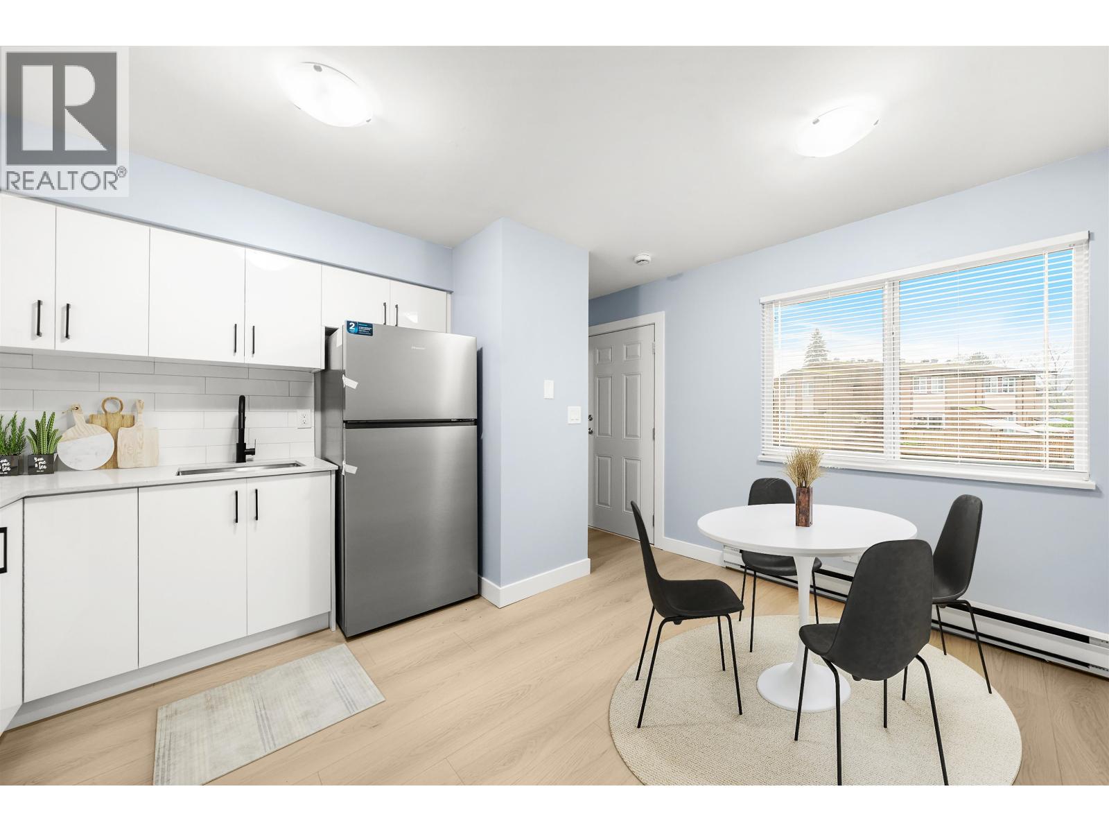 4 310 Highland Way, Port Moody, British Columbia  V3H 3V7 - Photo 5 - R3069199