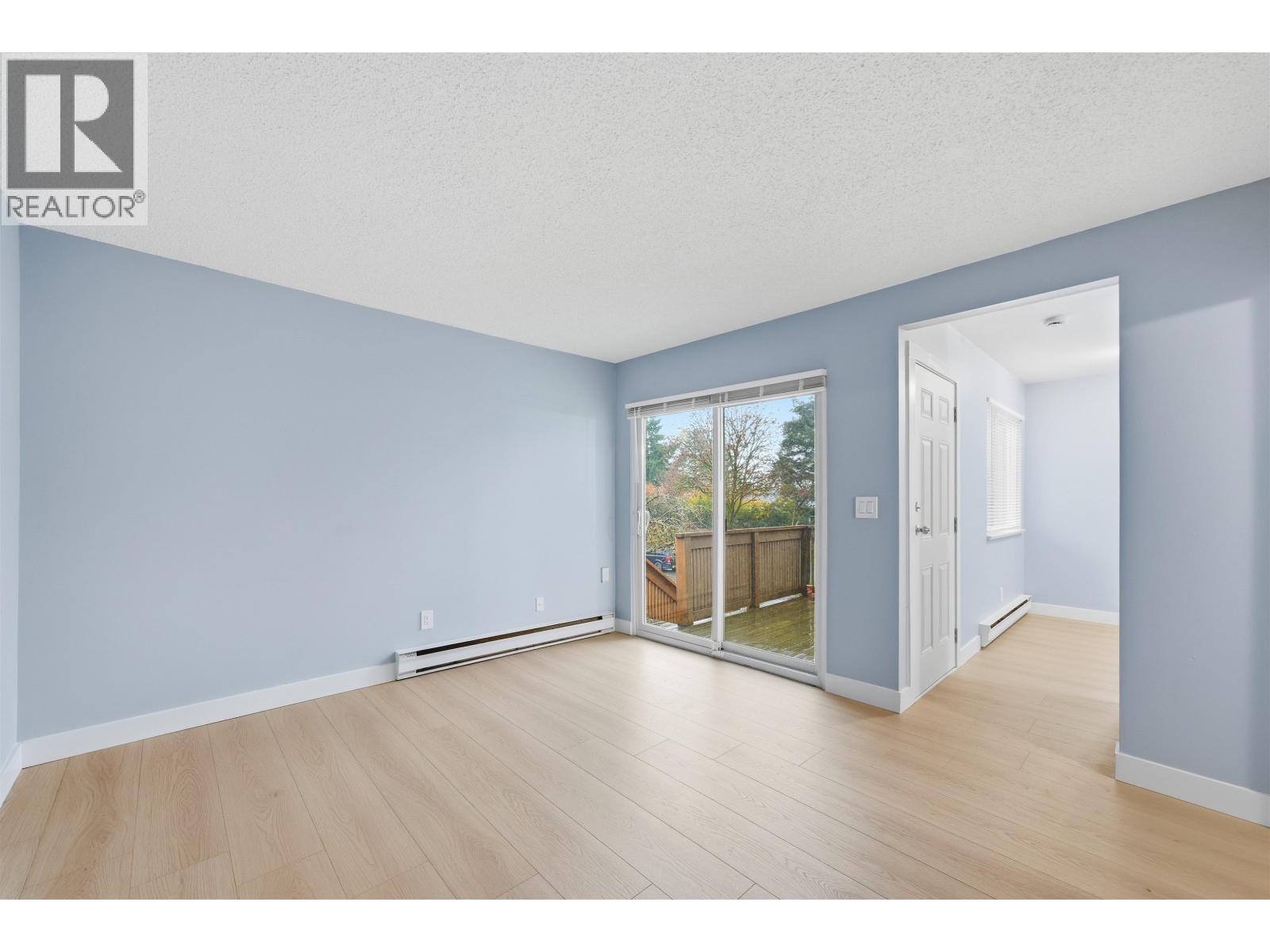 4 310 Highland Way, Port Moody, British Columbia  V3H 3V7 - Photo 2 - R3069199