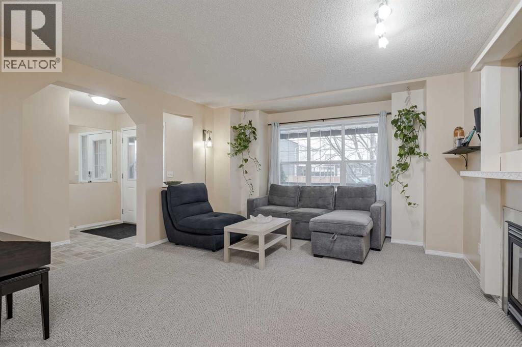 4 Bridleridge Circle Sw, Calgary, Alberta  T2Y 4L2 - Photo 5 - A2267376