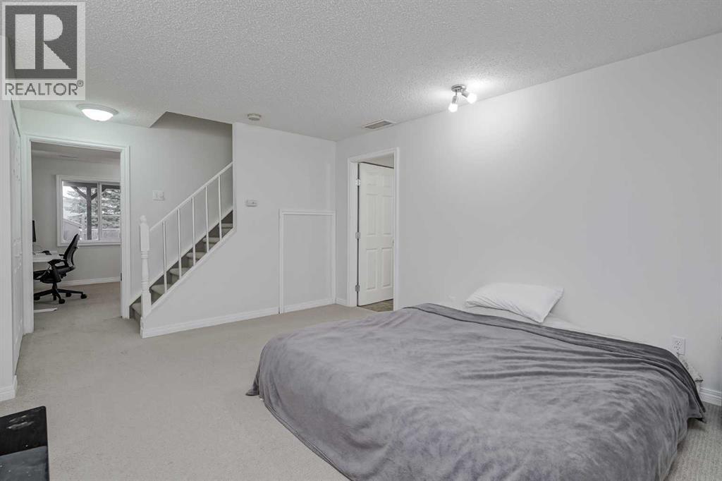 4 Bridleridge Circle Sw, Calgary, Alberta  T2Y 4L2 - Photo 33 - A2267376
