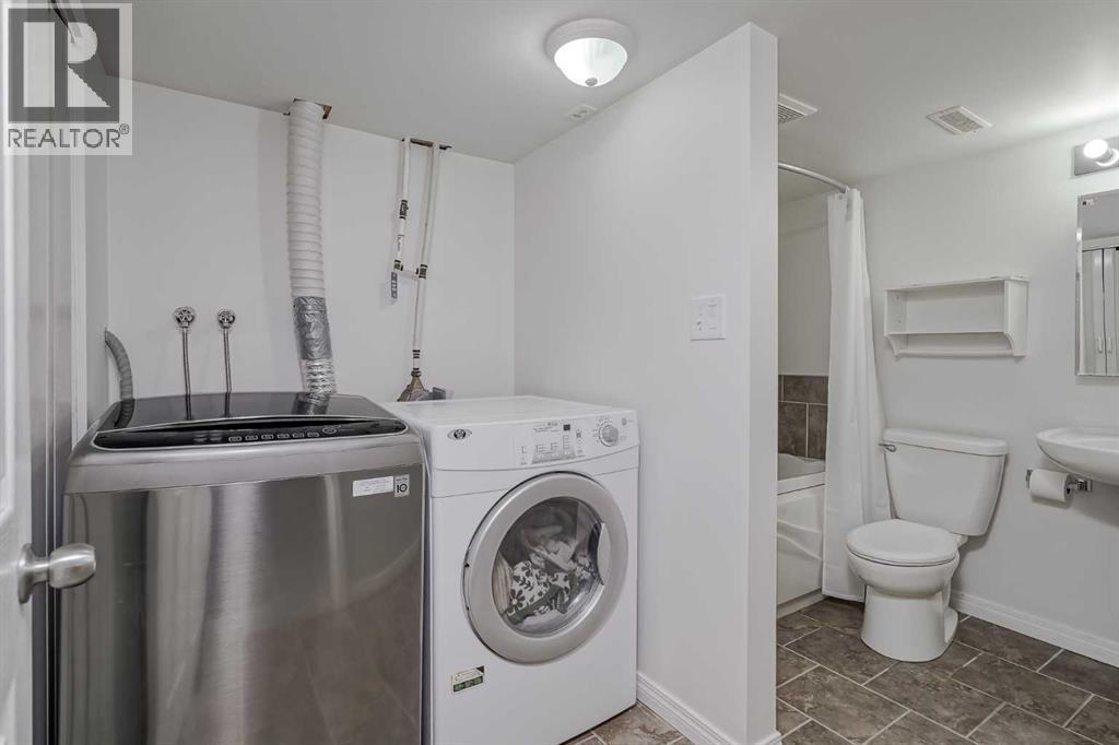 4 Bridleridge Circle Sw, Calgary, Alberta  T2Y 4L2 - Photo 34 - A2267376