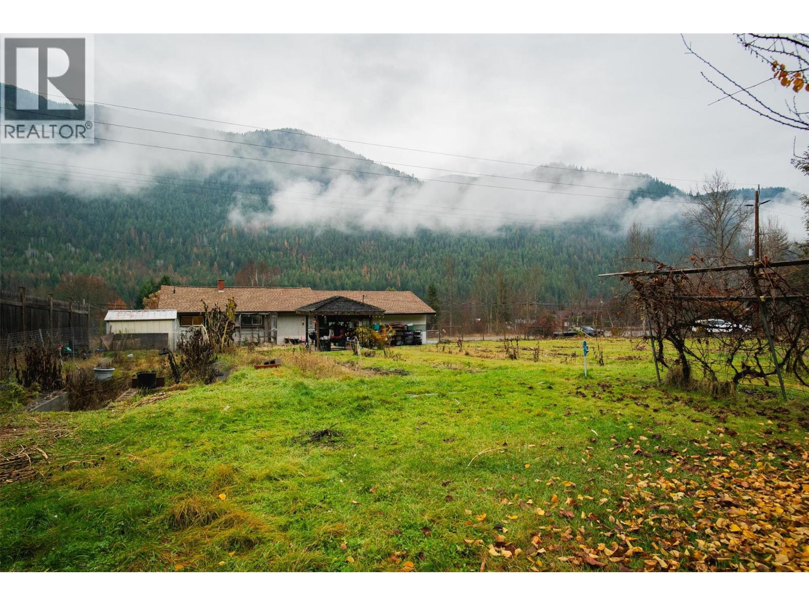 1473 3a Highway, Castlegar, British Columbia  V1N 4M7 - Photo 46 - 10369849