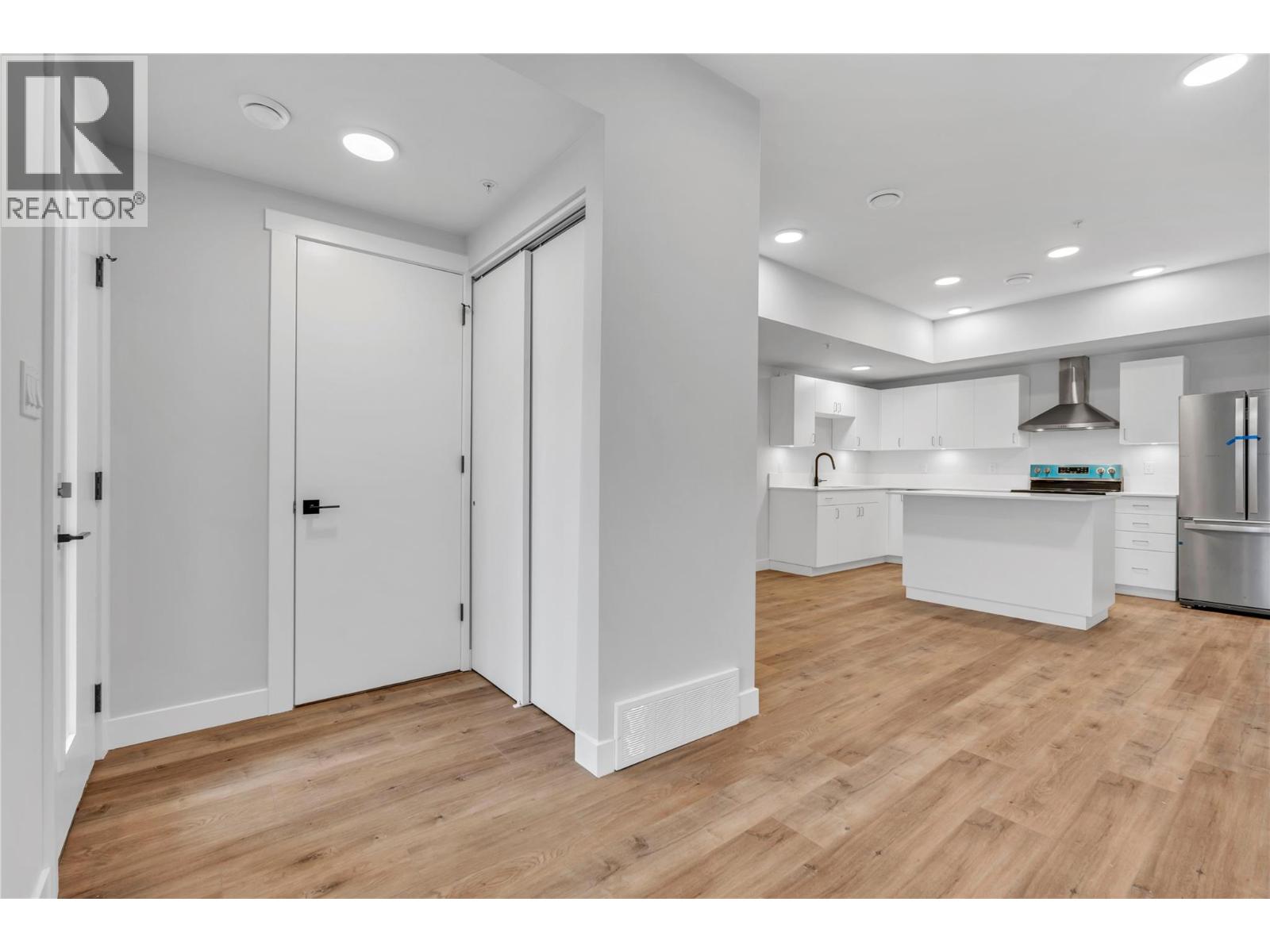 726 Westminster Avenue W Unit# 103, Penticton, British Columbia  V2A 1K8 - Photo 7 - 10370003