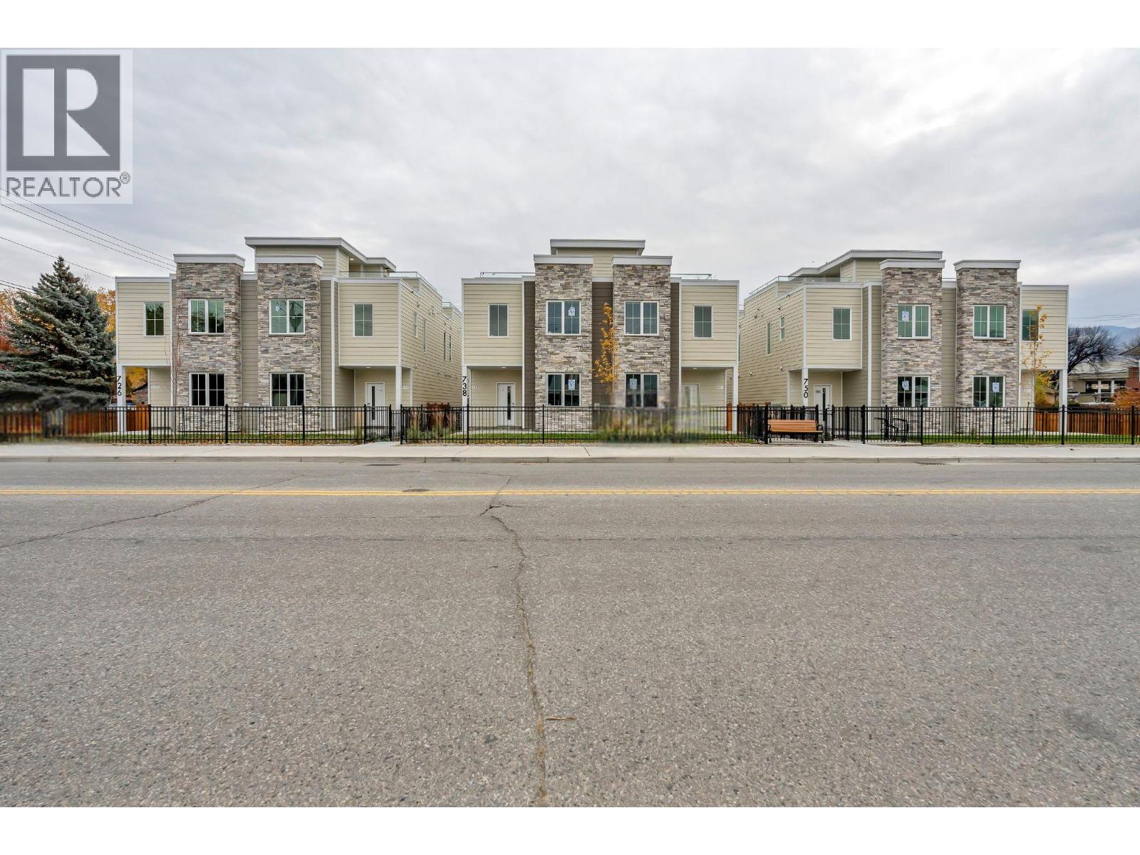 726 Westminster Avenue W Unit# 103, Penticton, British Columbia  V2A 1K8 - Photo 2 - 10370003