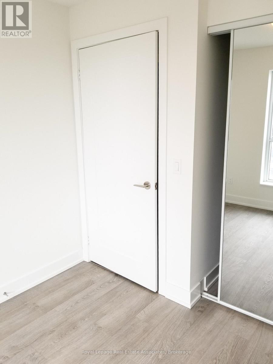 2310 - 7 Mabelle Avenue, Toronto, Ontario  M5T 0C9 - Photo 10 - W12575946