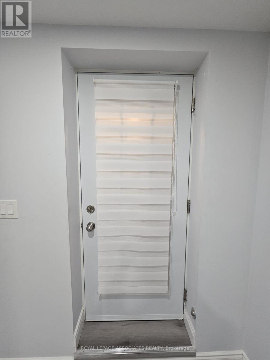 Bsmt - 131 Lloyd Sanderson Drive, Brampton, Ontario  L6Y 0Z8 - Photo 2 - W12575964