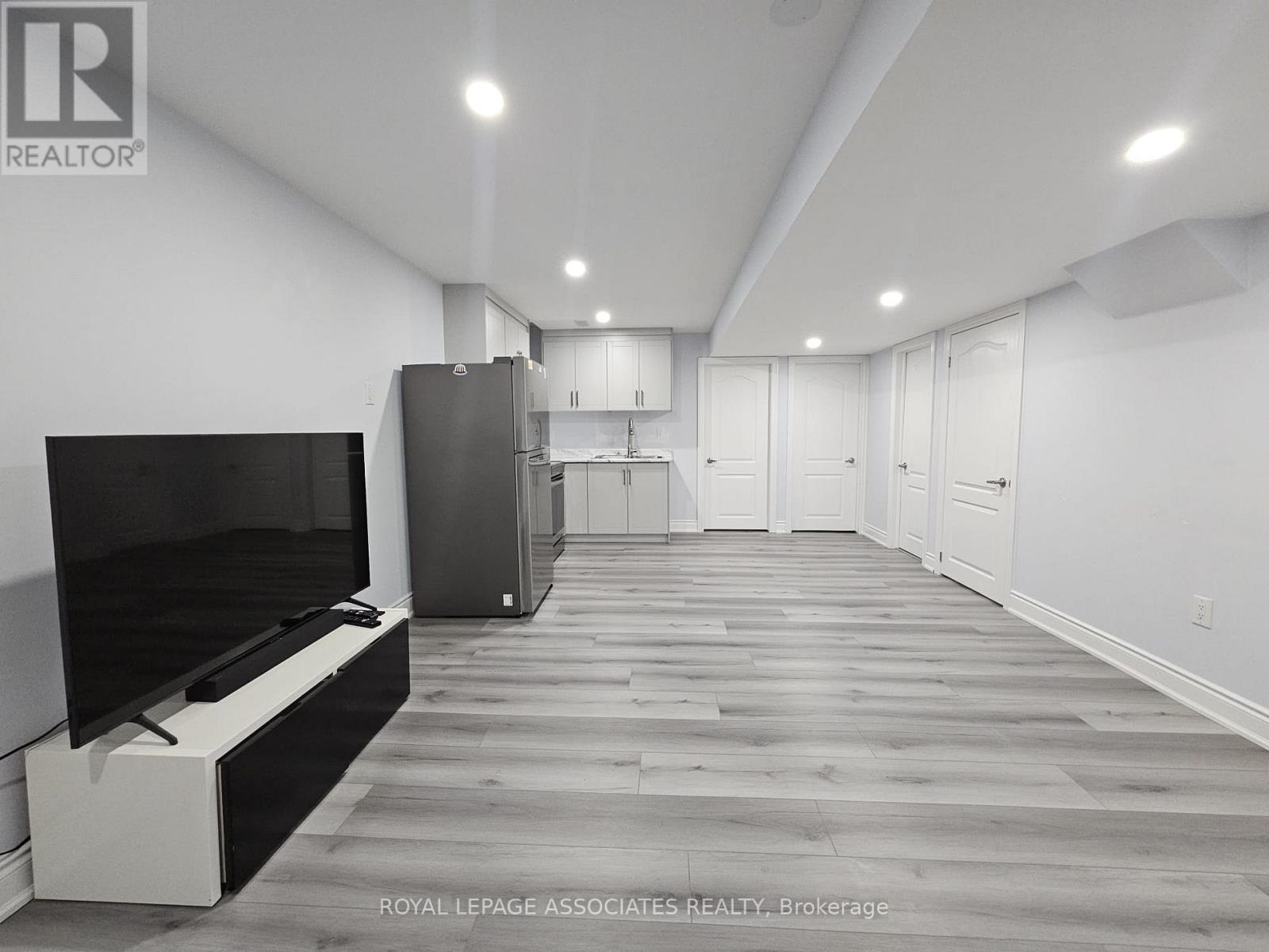 Bsmt - 131 Lloyd Sanderson Drive, Brampton, Ontario  L6Y 0Z8 - Photo 3 - W12575964