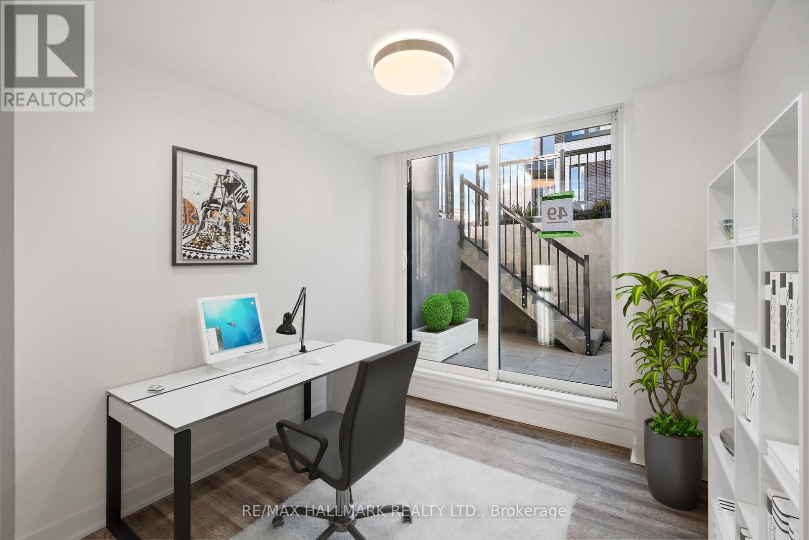 Th1 - 40 Ed Clark Gardens, Toronto, Ontario  M6N 0B5 - Photo 6 - W12575970