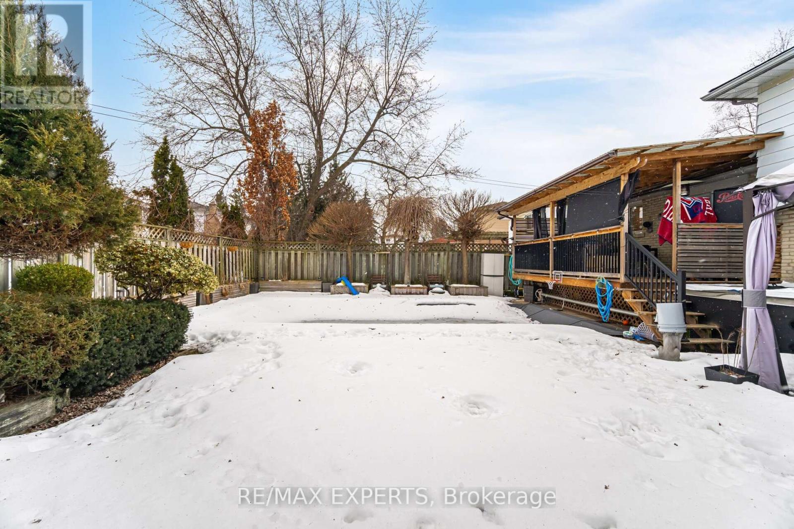 92 Ambleside Drive, Brampton, Ontario  L6Y 1B9 - Photo 13 - W12576018